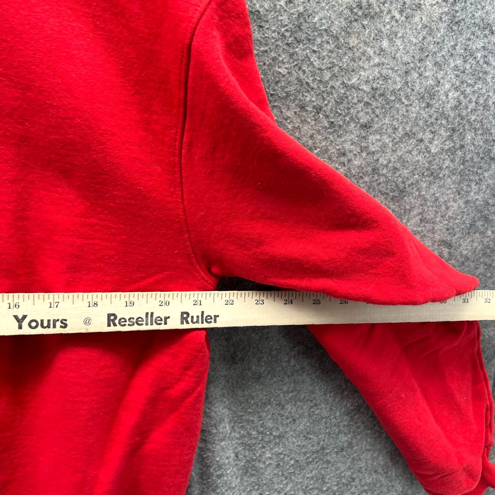 Champion VINTAGE Champion Sweater Mens Medium Red Crewneck Pullover Cotton Fleece Logo 90s Size US M / EU 48-50 / 2 - 3 Thumbnail