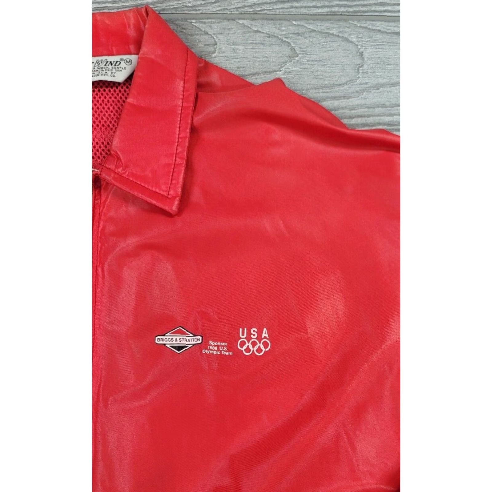 Vintage VINTAGE West Wind Jacket Mens Red Nylon Full Zip Windbreaker 1988 Olympics USA Logo Zipper Pull Size US M / EU 48-50 / 2 - 4 Thumbnail