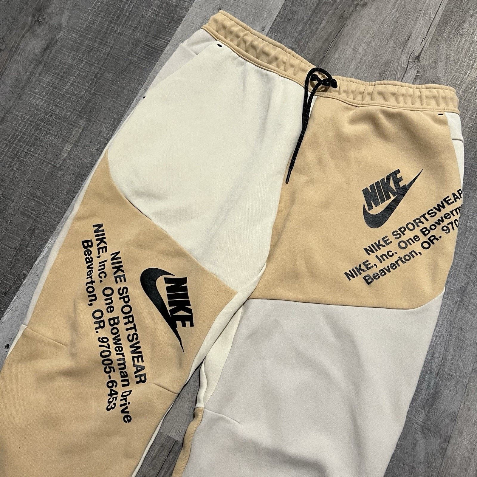 Nike Nike Tech Fleece Jogger Pants Short Coconut Sesame Color Size US 36 / EU 52 - 3 Thumbnail