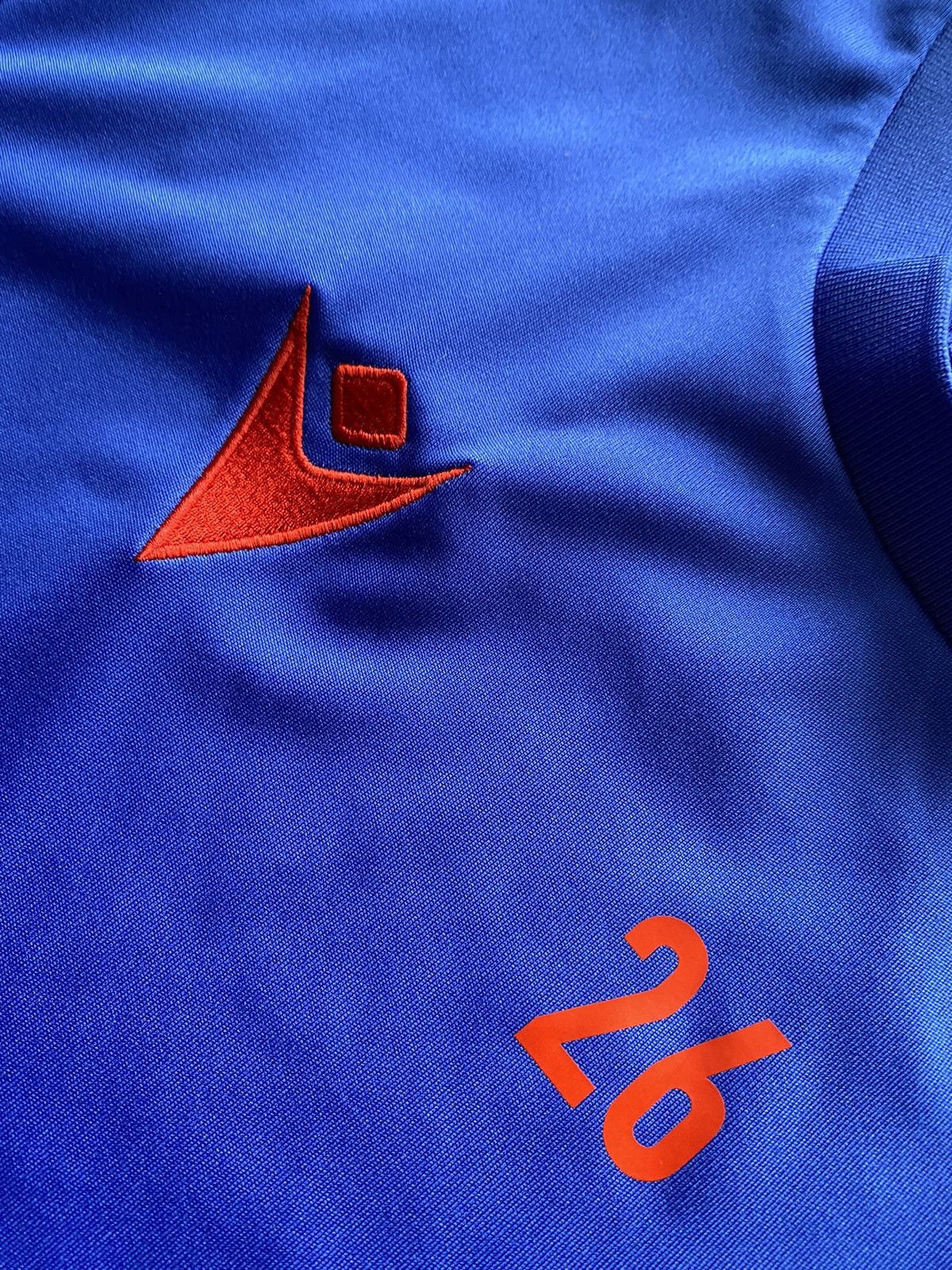 Macron Macron FC Basel Training #26 Soccer Football Jersey Size US L / EU 52-54 / 3 - 9 Thumbnail