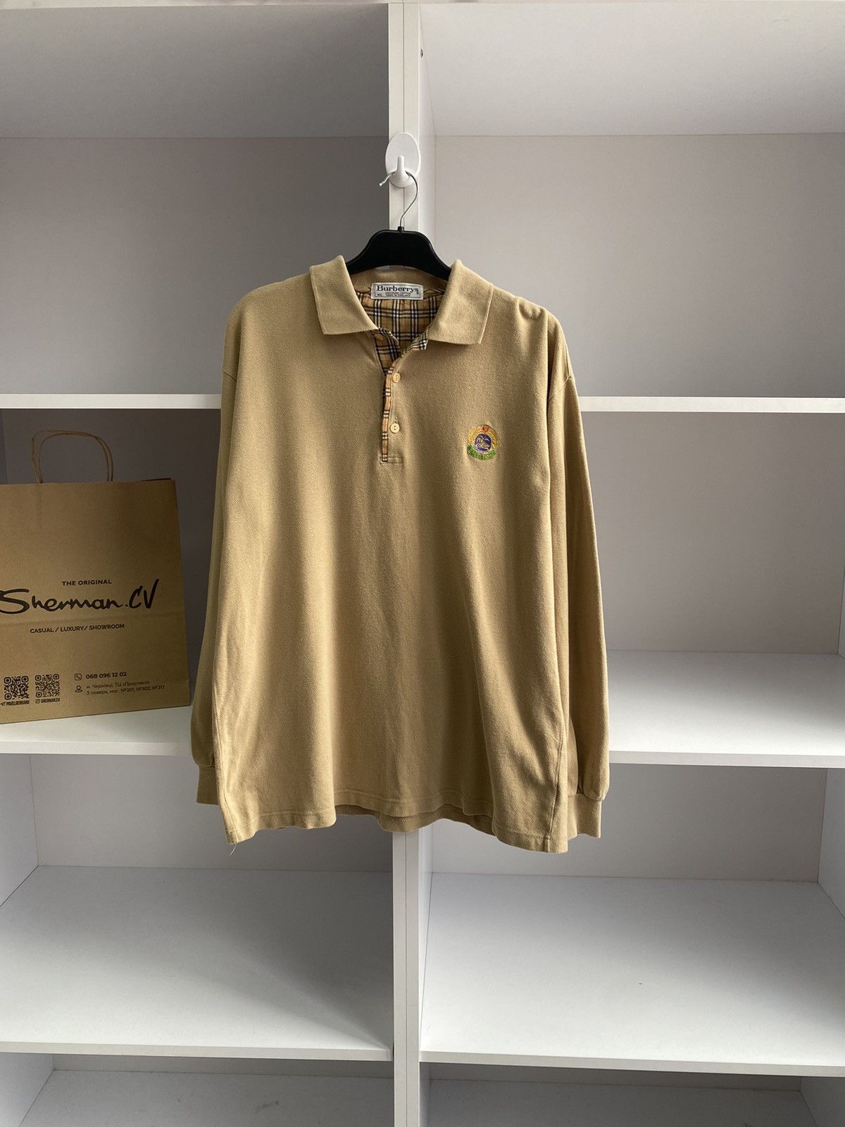 Burberry × Designer × Vintage Vintage Burberry Long Sleeve Rugby Beige Shirt Size US XL / EU 56 / 4 - 5 Thumbnail