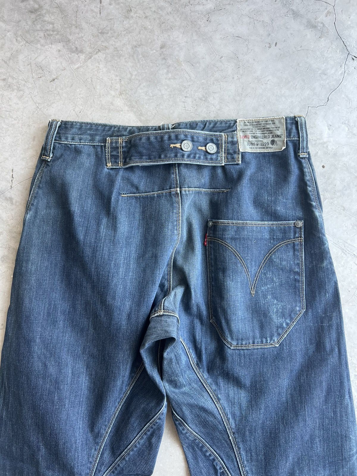 Levi's Levis Engineered Jeans Cinch Back Actual 32.5x32 Size US 32 / EU 48 - 7 Thumbnail