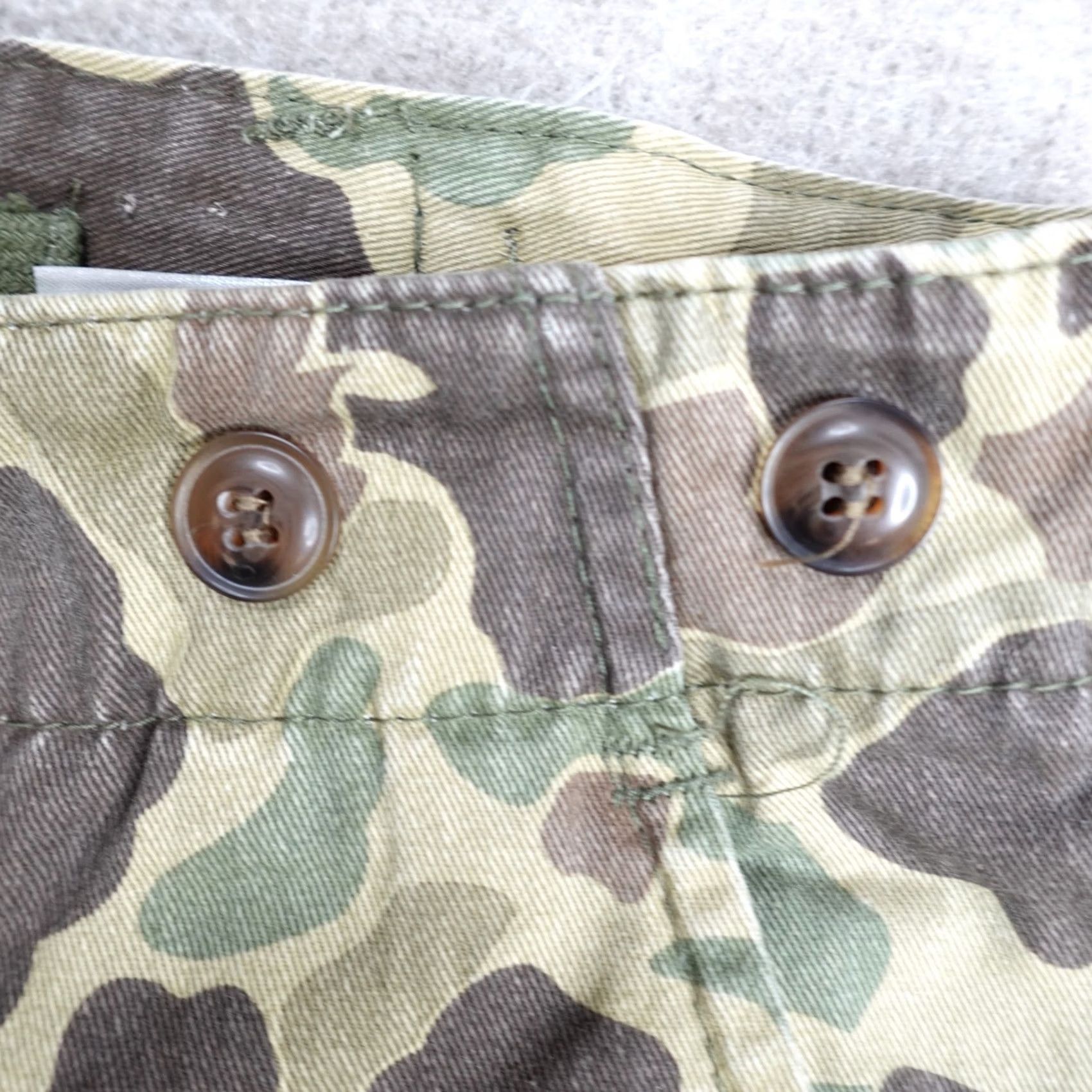 Vintage MNMI Mens Pants 30 x 30 Green Brown Chino Duck Camo Camouflage Cargo Pants Cargo Pocket 5-Pocket Canvas Cotton Regular Size 30 Mens Size US 30 / EU 46 - 3 Thumbnail