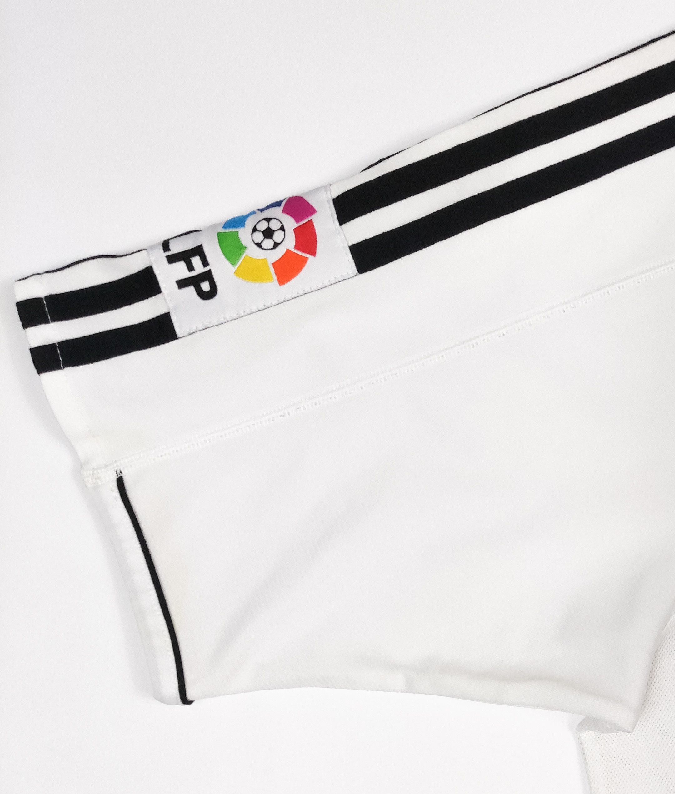 Adidas Real Madrid 20043 2004 Home Adidas Shirt Vintage Trikot Size US S / EU 44-46 / 1 - 7 Thumbnail