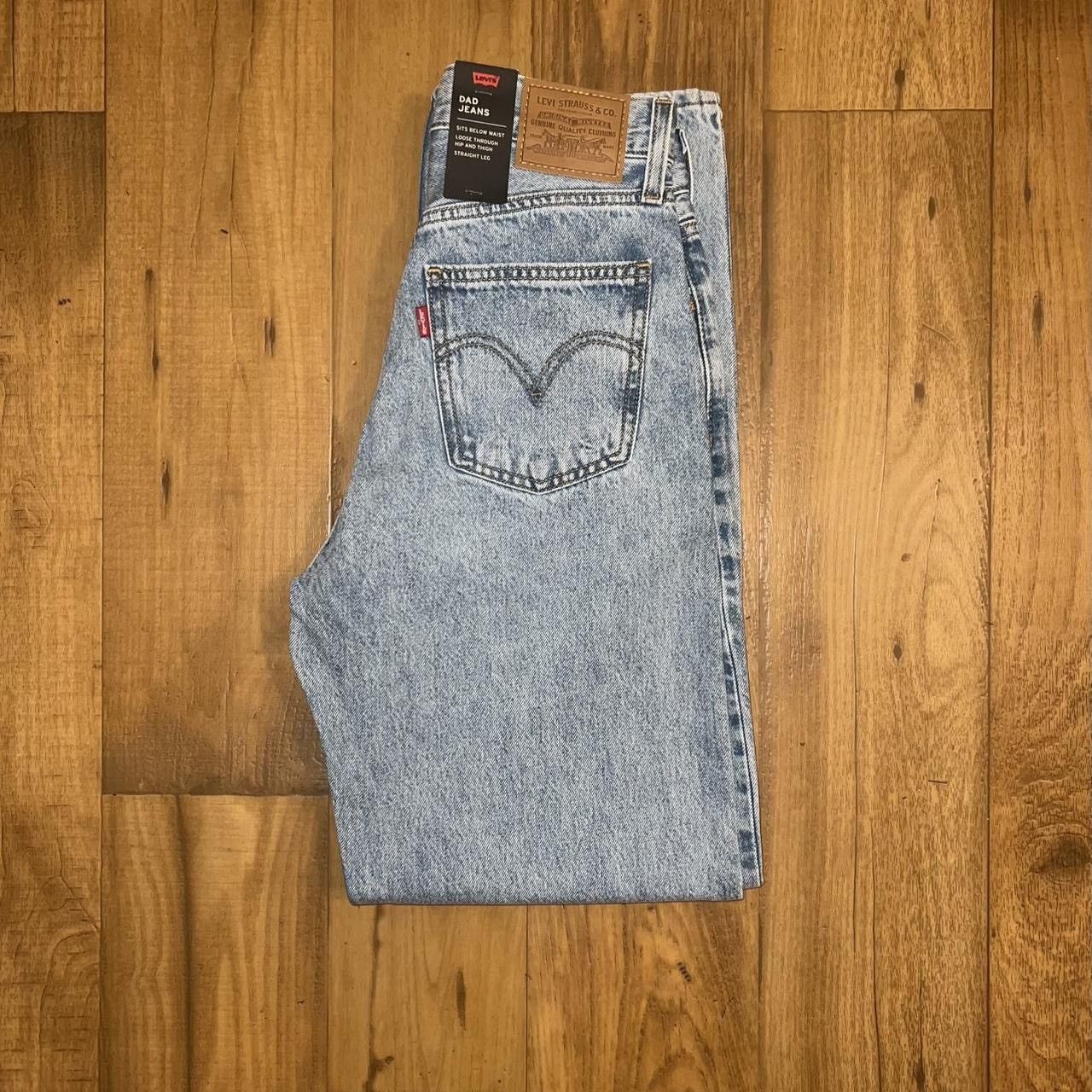 Levi's Levi's Women's Premium Dad Jeans, Charlie Boy, 23 x 30 - NWT Size 23" - 6 Thumbnail