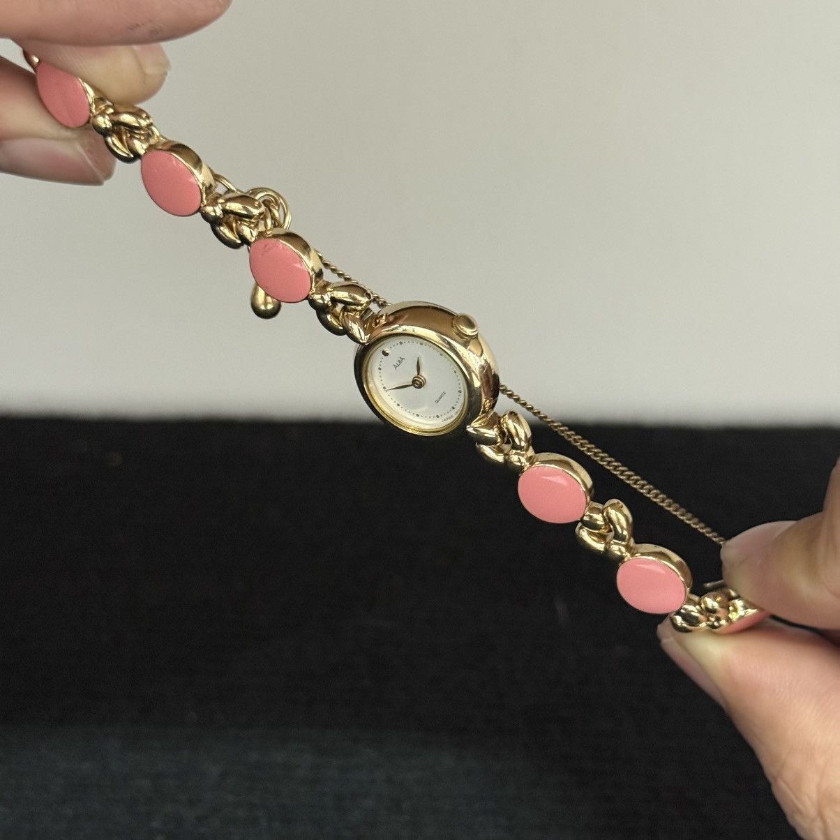 Seiko Seiko Alba Gold Pink Bracelet V810-0910 Size ONE SIZE - 3 Thumbnail