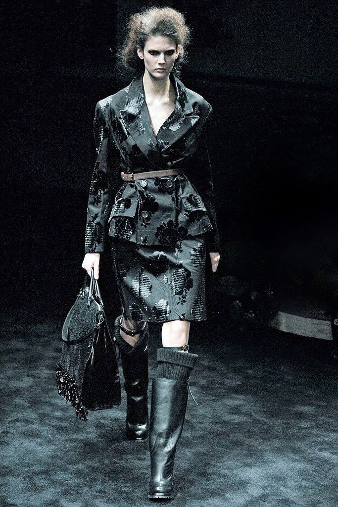 Prada Prada F/W 2009 Runway Black Silk Velvet Floral Jacket Size S / US 4 / IT 40 - 1 Thumbnail