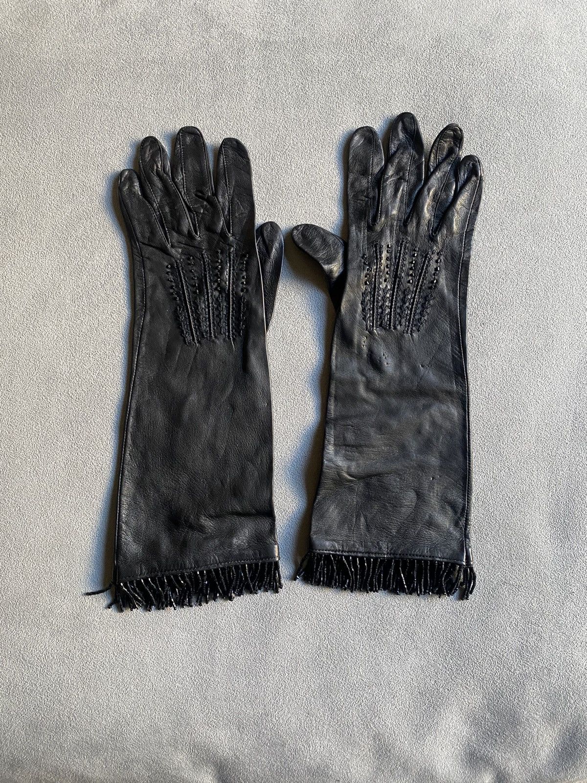 Matsuda Matsuda black calf skin beaded gloves Size ONE SIZE - 1 Thumbnail