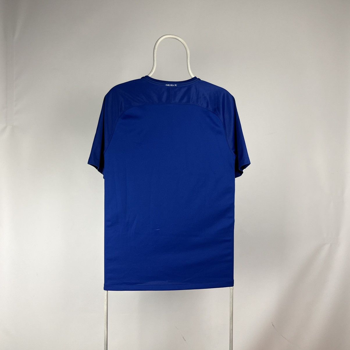 Nike CHELSEA 2017 2018 HOME FOOTBALL SHIRT SOCCER JERSEY NIKE Size US M / EU 48-50 / 2 - 2 Thumbnail