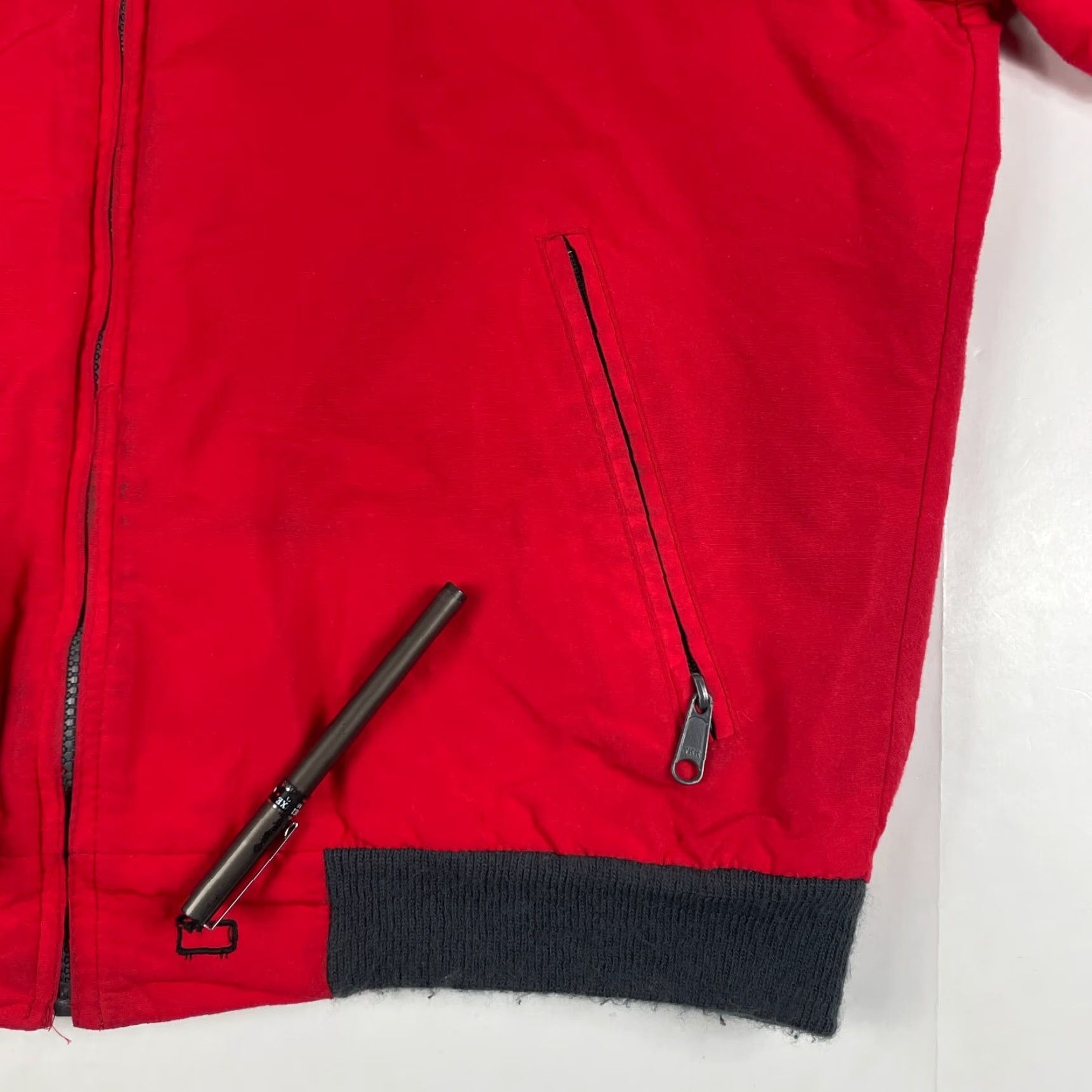 Vintage VINTAGE Woolrich Jacket Adult M Red Full Zip Lined Outdoors USA 90s Woolrich Jacket M Red Full Zip Lined Outdoors 90s Mens Women Unisex Size US M / EU 48-50 / 2 - 4 Thumbnail