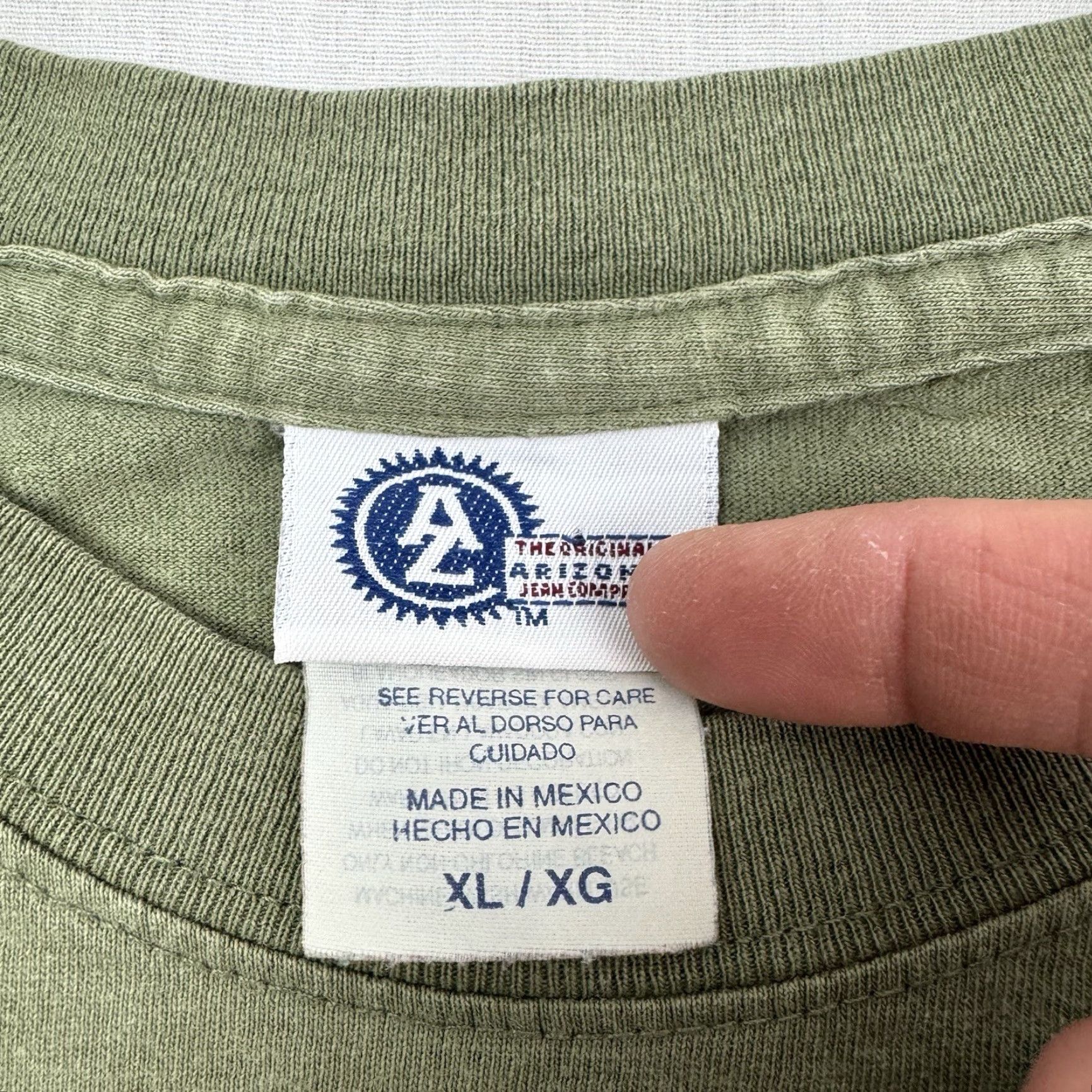 Vintage VINTAGE Arizona Jeans T Shirt Men XL Green Bowling Graphic Hipster 90s Y2K Shirt Mens XL Green Arizona Jeans T-Shirt Bowling Graphic Hipster 90s Size US XL / EU 56 / 4 - 6 Thumbnail