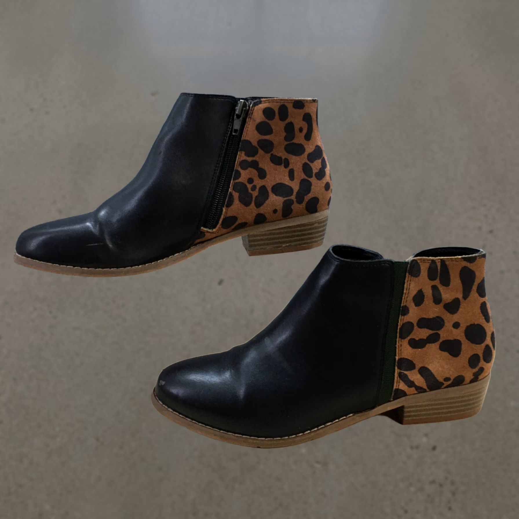 Dolce Vita DV Dolce Vita Boots Womens 8 Ankle Booties Leather Zipper Black Brown Heel 1in casual Womens Boots Size US 8 / IT 38 - 1 Thumbnail