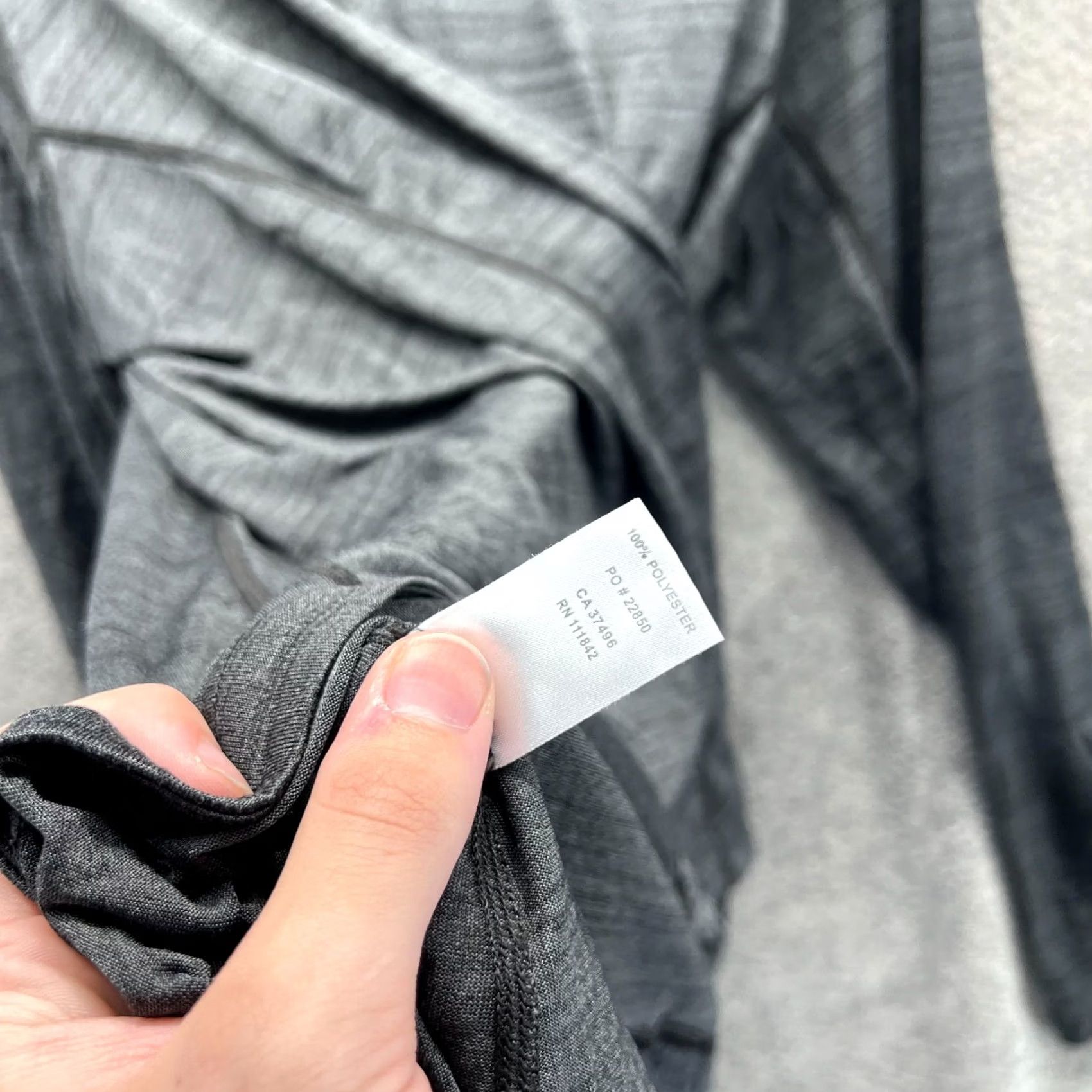 Vintage VINTAGE? No. Levelwear Verve Shirt Womens XXL Gray Long Sleeve Polyester Lightweight Athletic Shirt Size XXL / US 16-18 / IT 52-54 - 5 Thumbnail