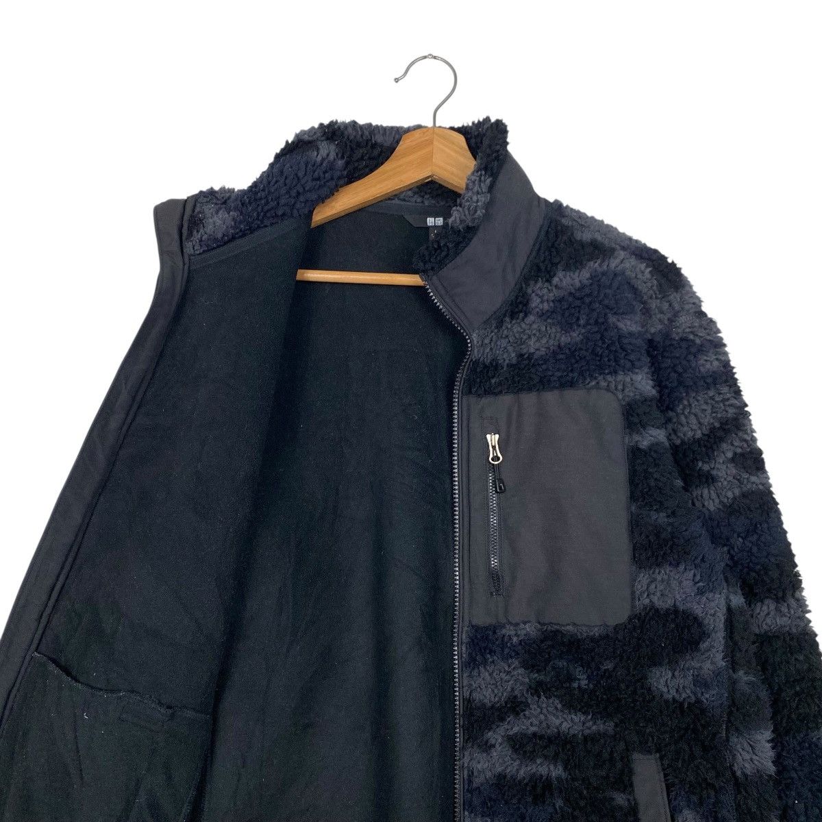 Uniqlo Uniqlo camou fleece zipper jacket Size US M / EU 48-50 / 2 - 10 Thumbnail