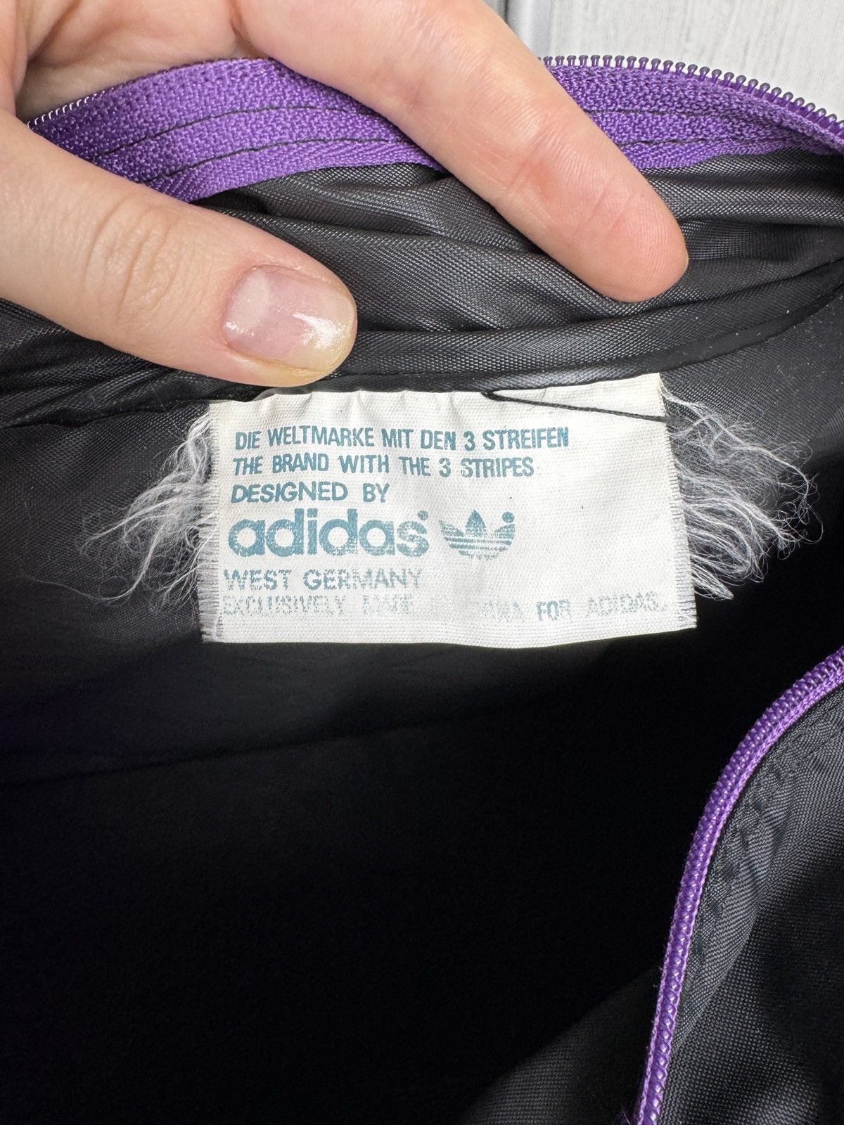 Adidas Vintage West Germany Adidas Authentic Sports MESSENGER Bag Size ONE SIZE - 16 Thumbnail
