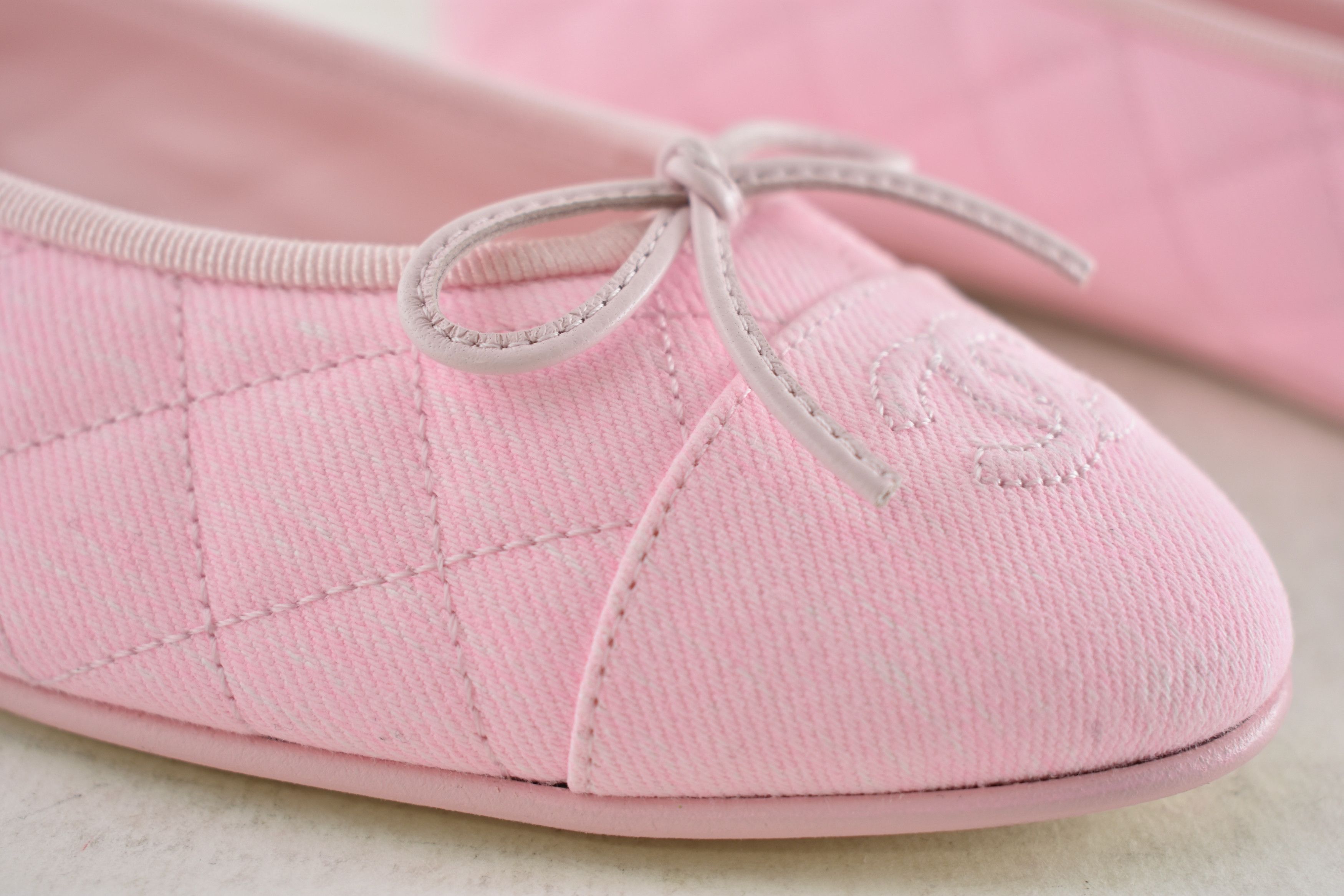 Chanel 26P Denim Quilted CC Logo Bow Tie Ballet Ballerina Flat 37 Size US 7 / IT 37 - 10 Thumbnail