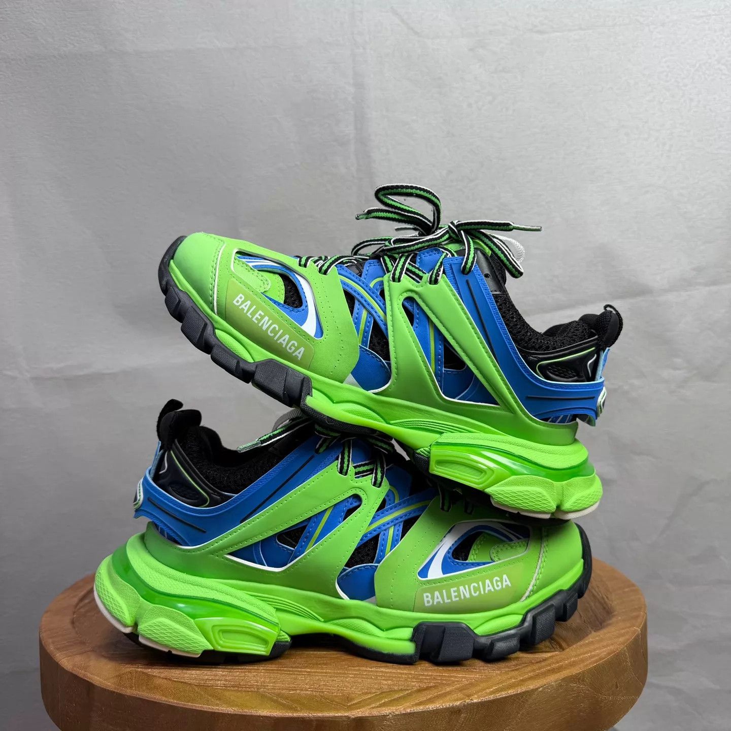 Balenciaga Balenciaga Track Sprite Green Blue 37 Box 99 New Size US 6.5 / IT 36.5 - 4 Thumbnail