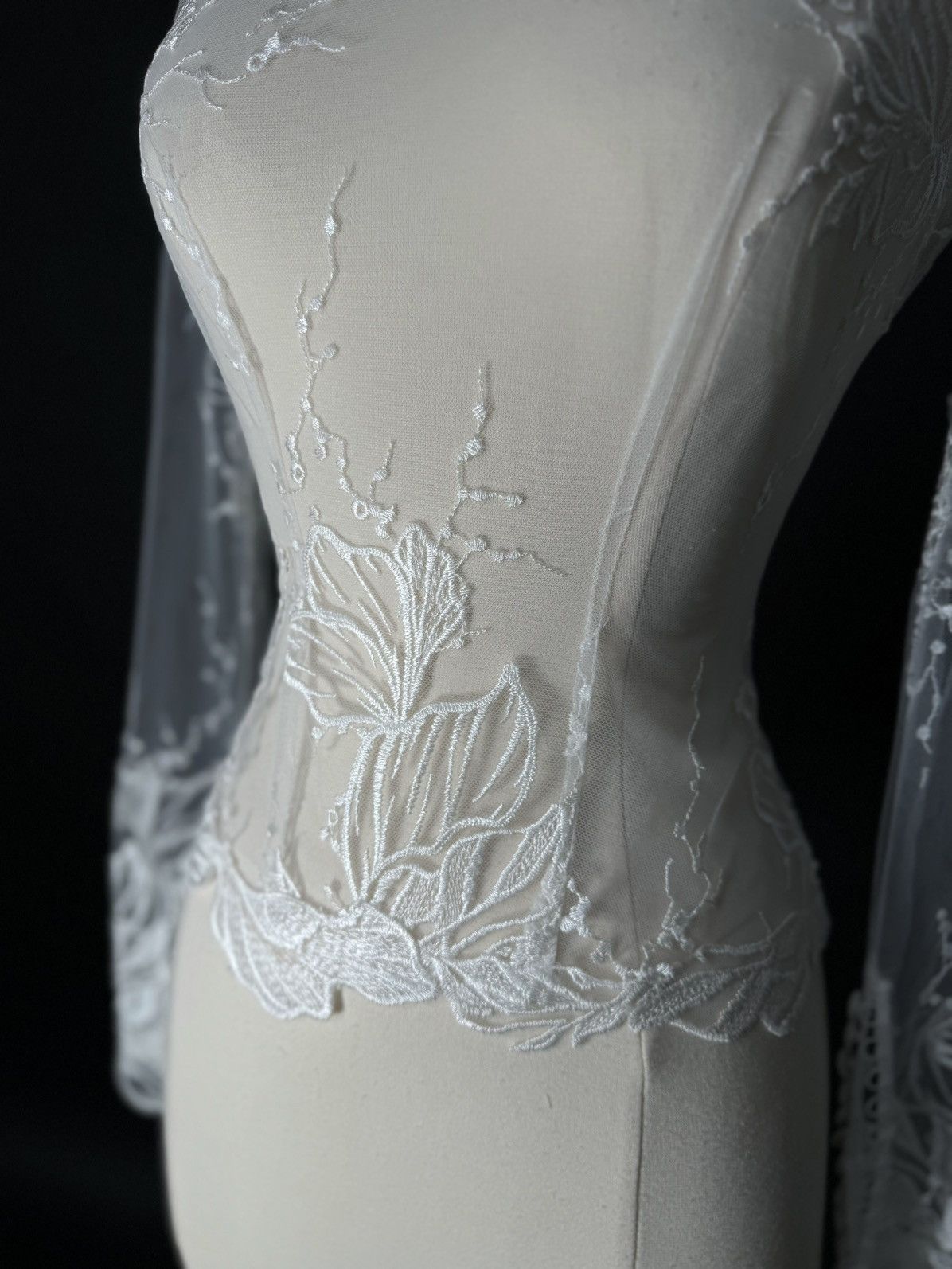 Other Preloved US 0 Embroidered Lace Anna Augusta Bridal Cape Size XS / US 0-2 / IT 36-38 - 3 Thumbnail