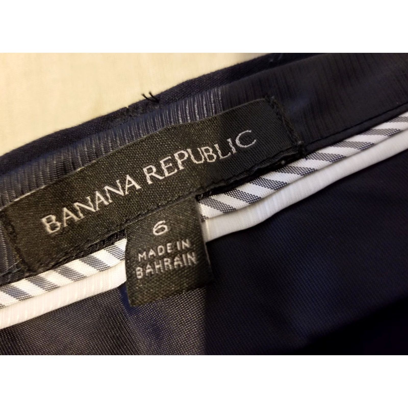 Banana Republic Banana Republic Dress Pants Womens 6 Navy Blue Khaki Chino Trousers Slacks Style Dress Pants Women Blues New title: Size 28" / US 6 / IT 42 - 5 Thumbnail