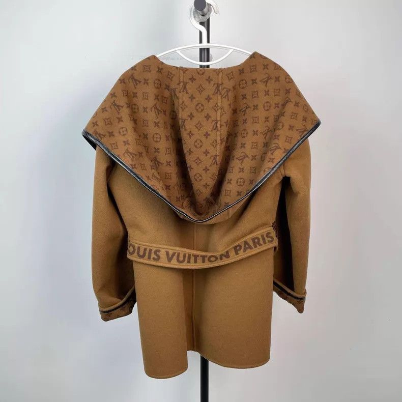 Louis Vuitton Louis Vuitton Caramel Patchwork Hooded Bathrobe Coat Size XS / US 0-2 / IT 36-38 - 2 Thumbnail
