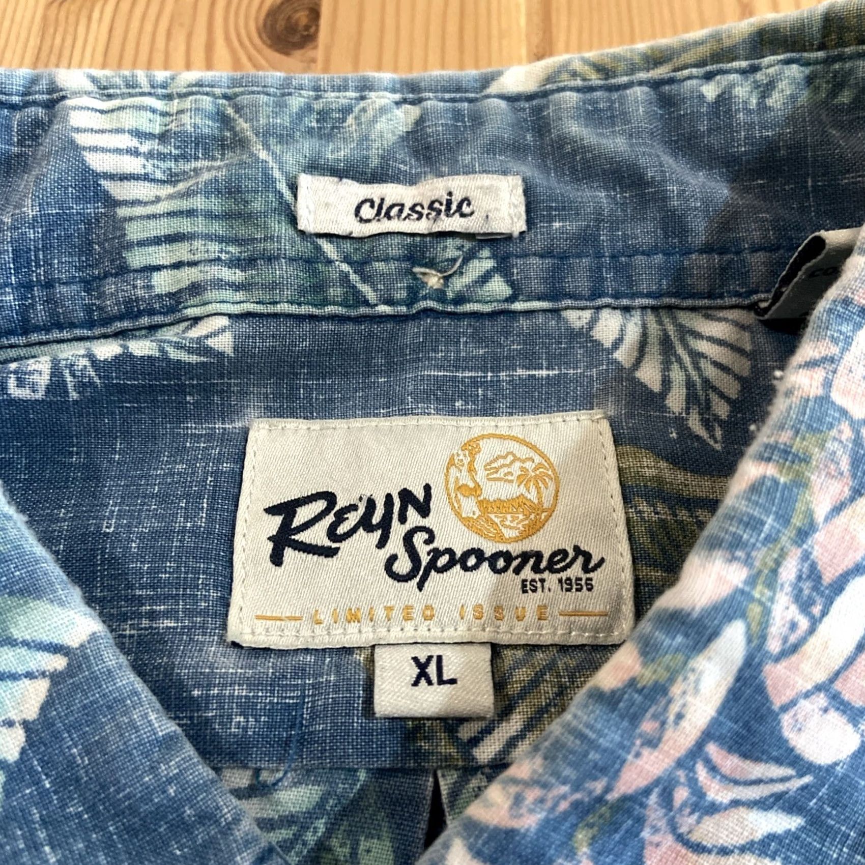 Reyn Spooner Reyn Spooner Shirt Hawaiian Button-Down XL Blue 100% Cotton Mens XLarge Floral Short Sleeve Button Up Regular Collared Size US XL / EU 56 / 4 - 2 Thumbnail
