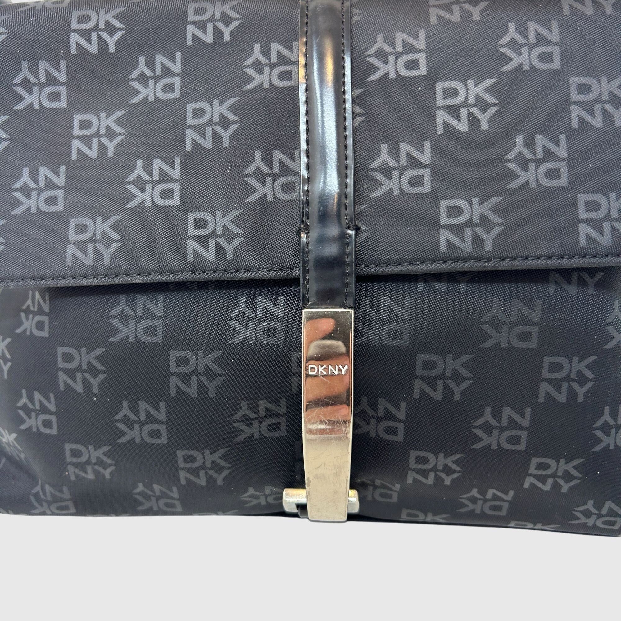 DKNY VINTAGE Y2K DKNY LOGO Baguette Bag Black Shoulder Bag Purse Size ONE SIZE - 4 Thumbnail