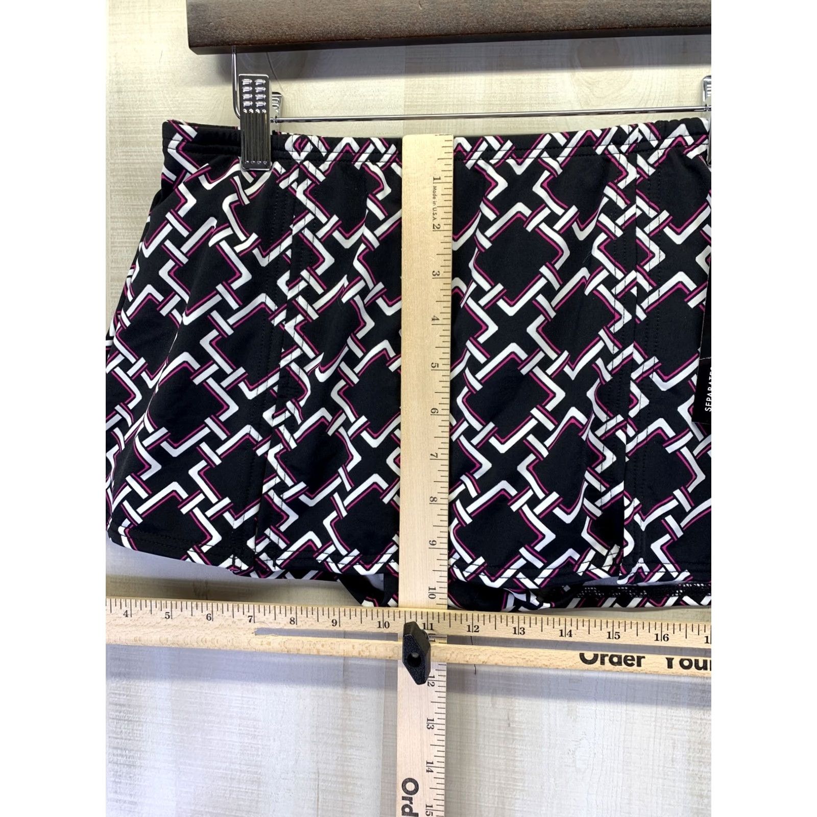 Vintage inc International Concepts Swim Skirt Black/Pink Womens 8 NWT-5971 Sz 8 Women's Swim Skirt Size 30" / US 8 / IT 44 - 5 Thumbnail