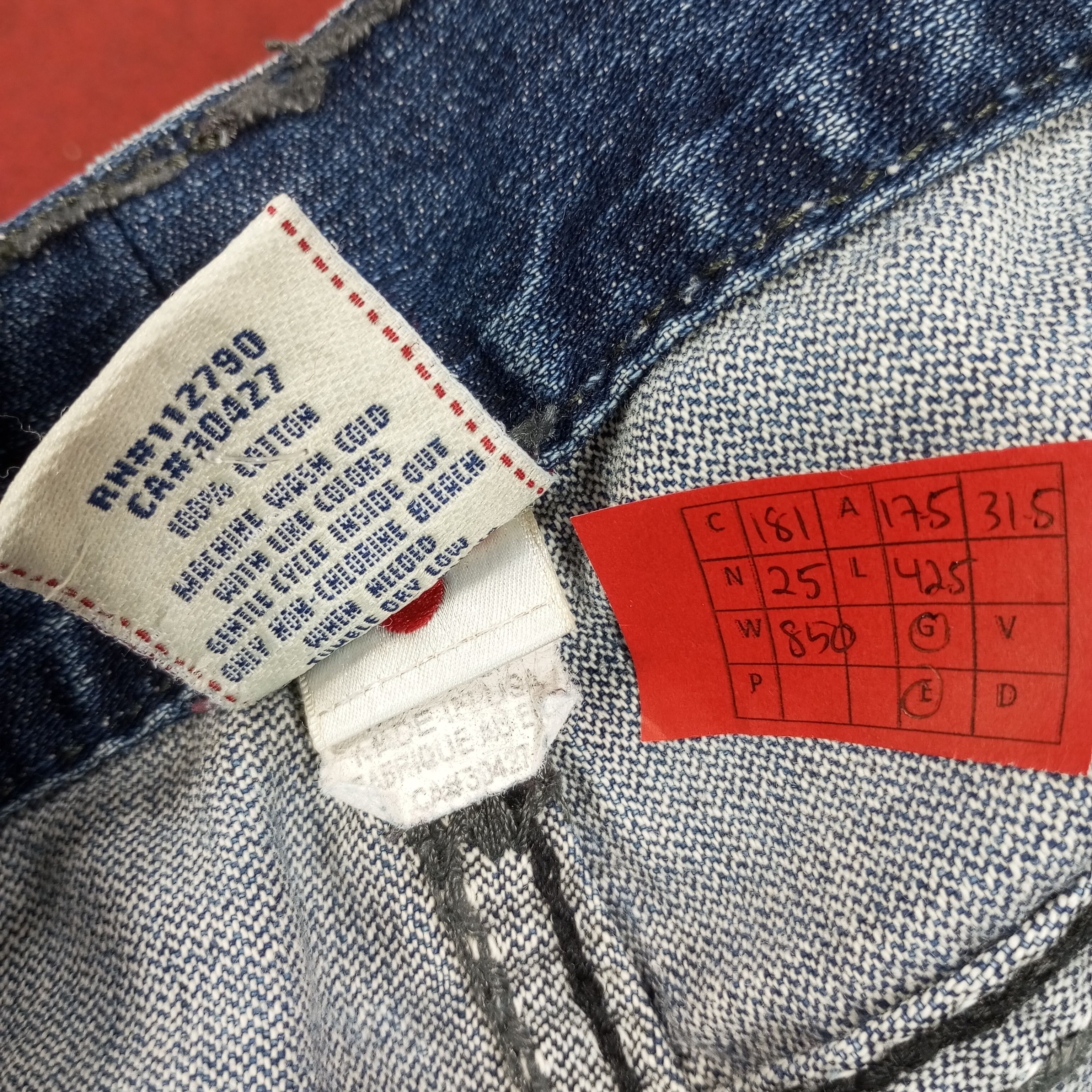 True Religion × Vintage True Religion Ricky Giant Big T Streetwear Style Jeans Size US 34 / EU 50 - 13 Thumbnail