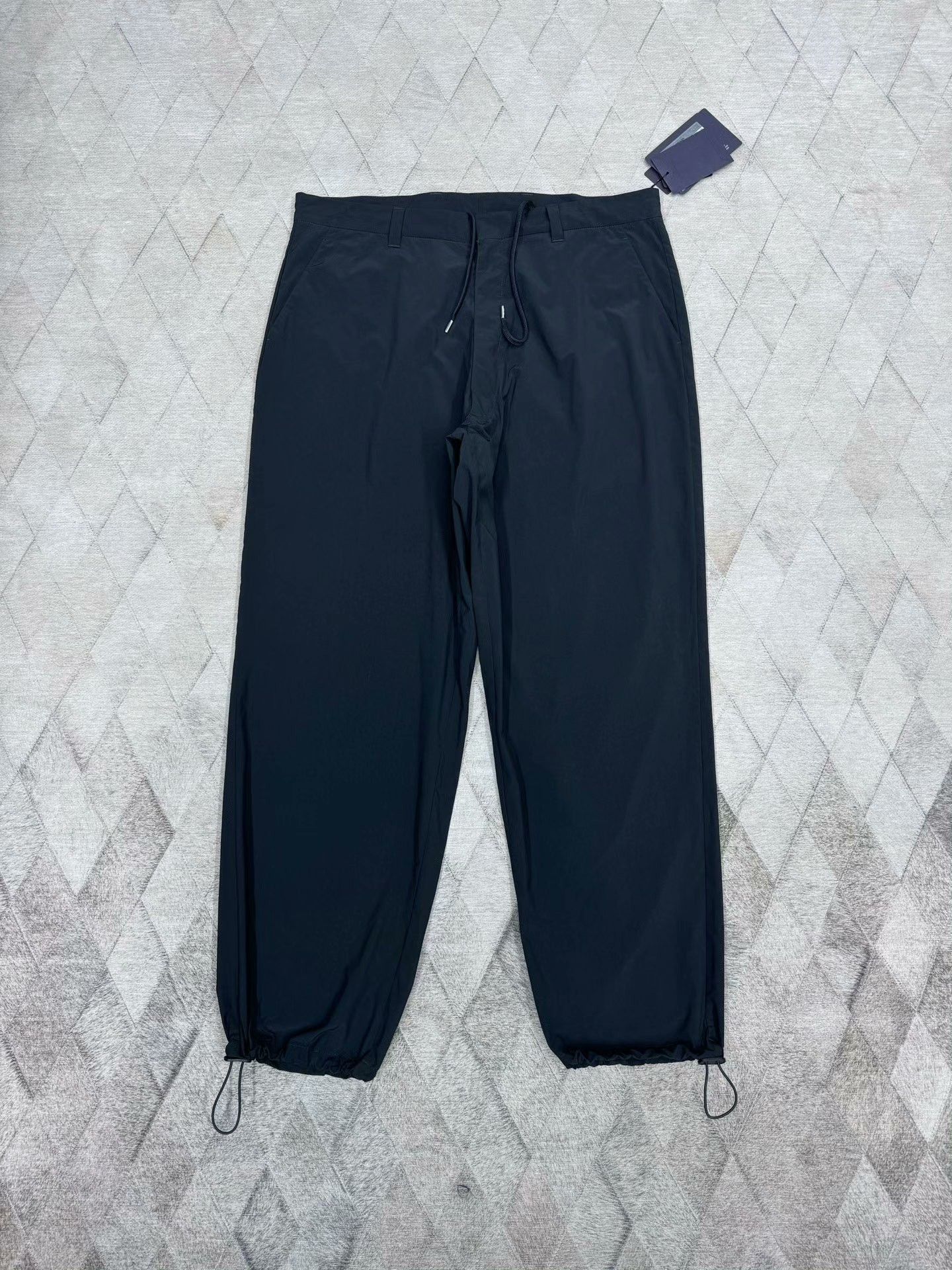Prada Prada 2024 SS Nylon Jogger Pants Size US 32 / EU 48 - 1 Thumbnail