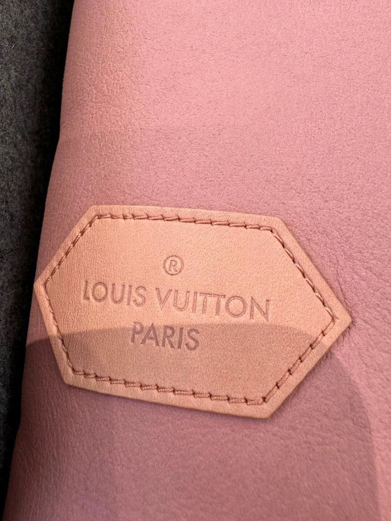 Louis Vuitton Louis Vuitton Fur lamb jacket Size XXS / US 00 / IT 34 - 4 Thumbnail