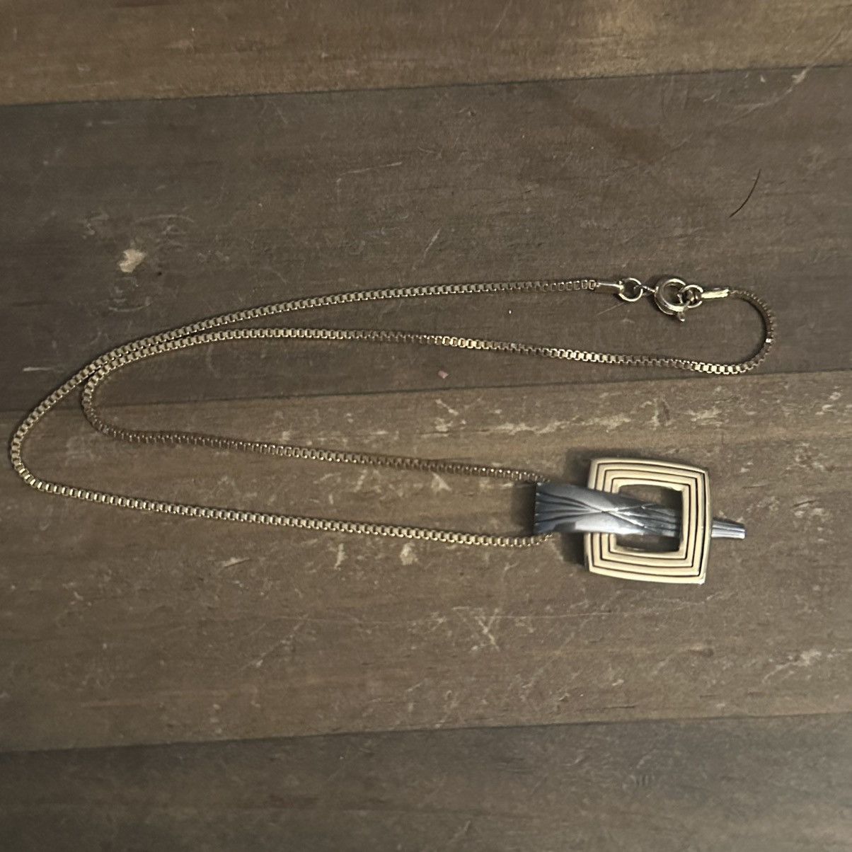 Vintage Vintage two tone abstract pendant necklace Size ONE SIZE - 2 Thumbnail