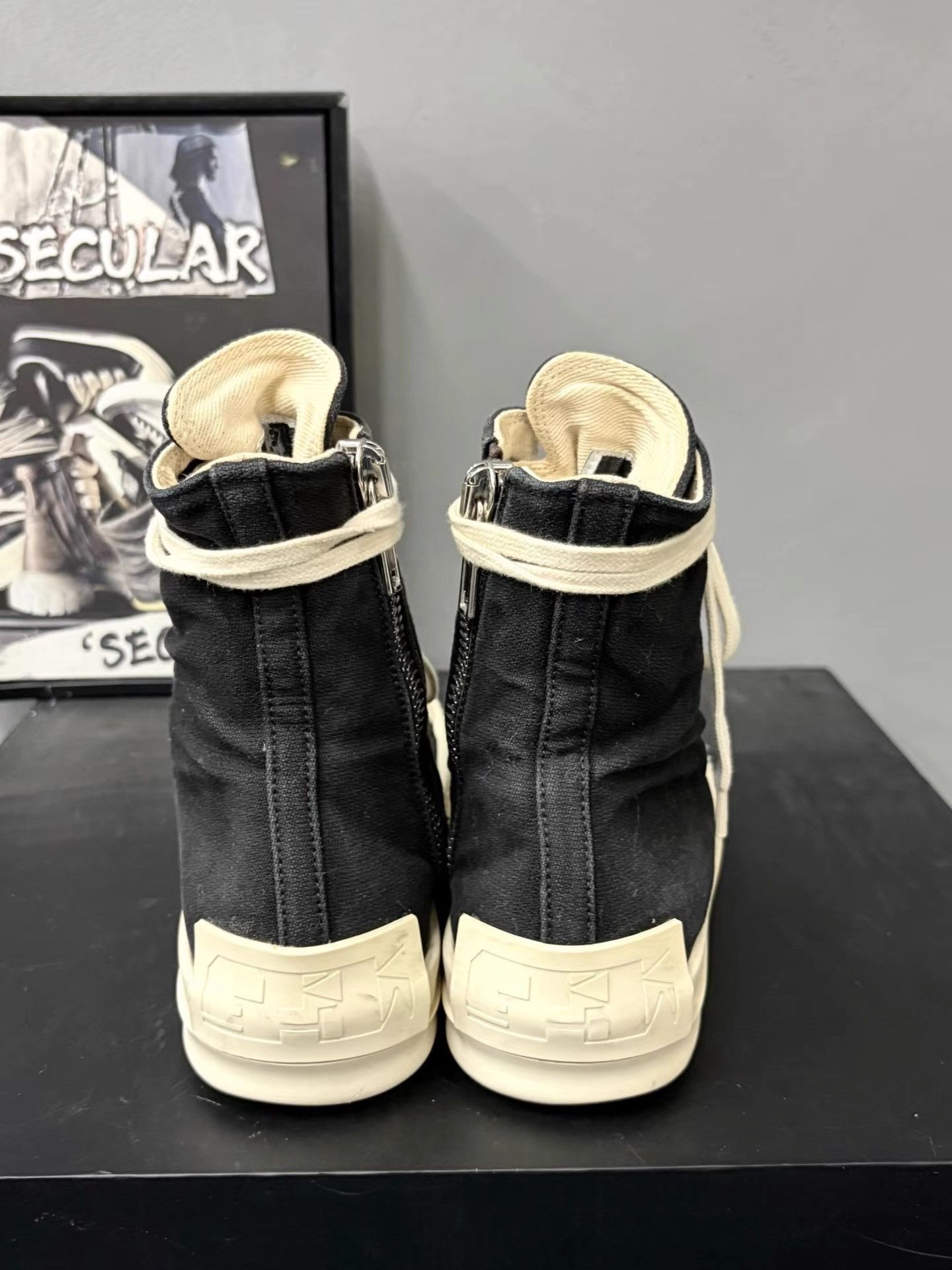 Rick Owens RickOwens High-top Canvas Jumbo Sneakers K34 Size US 5 / IT 35 - 7 Thumbnail