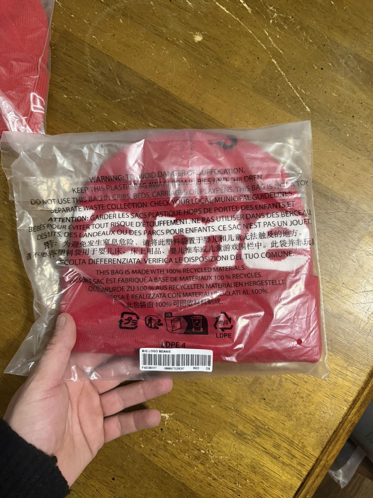 Supreme Red supreme beanie Size ONE SIZE - 2 Thumbnail