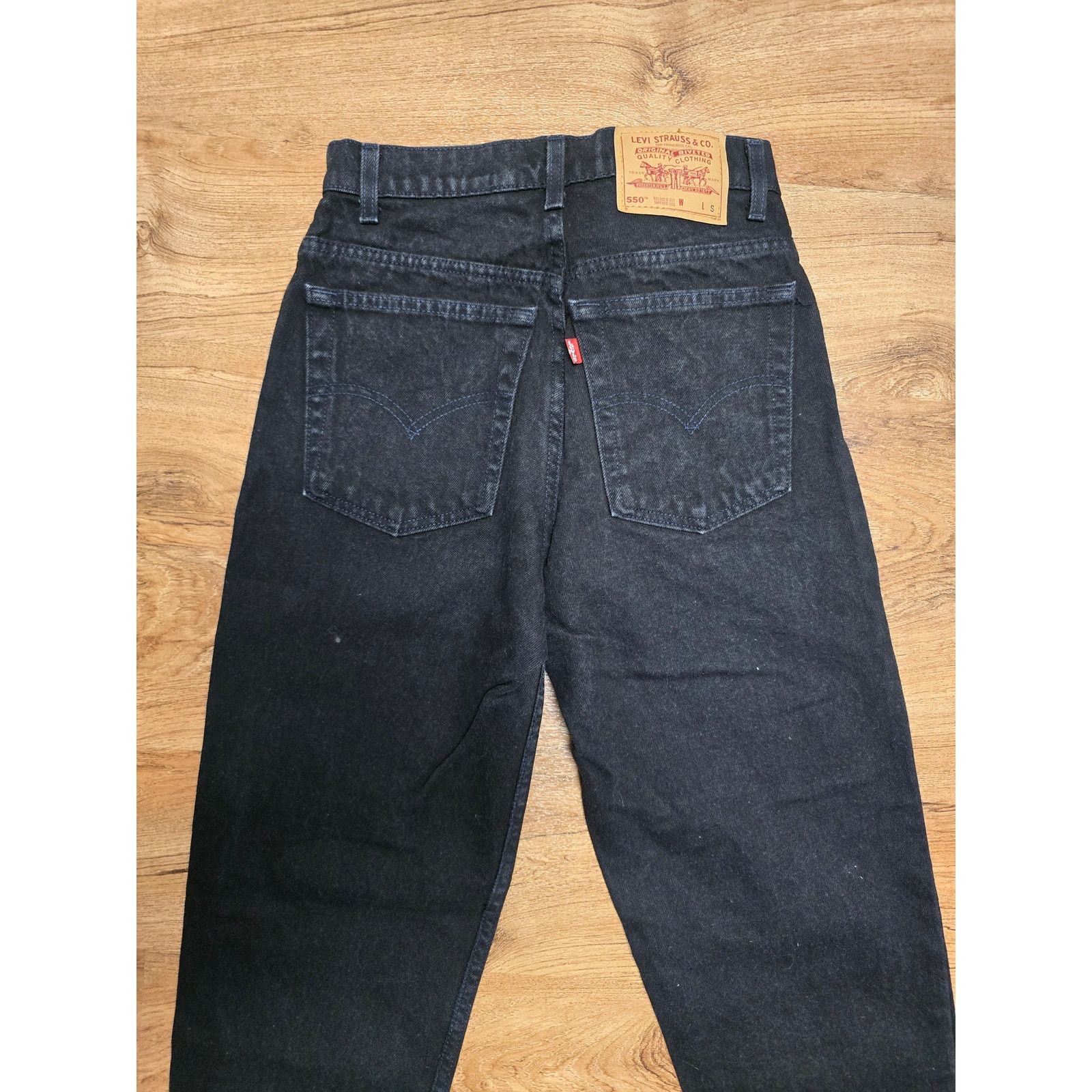 Levi's Vintage Levis 501 Jeans 9 Short Black Relax Fit Tapered Leg Size US 28 / EU 44 - 6 Thumbnail