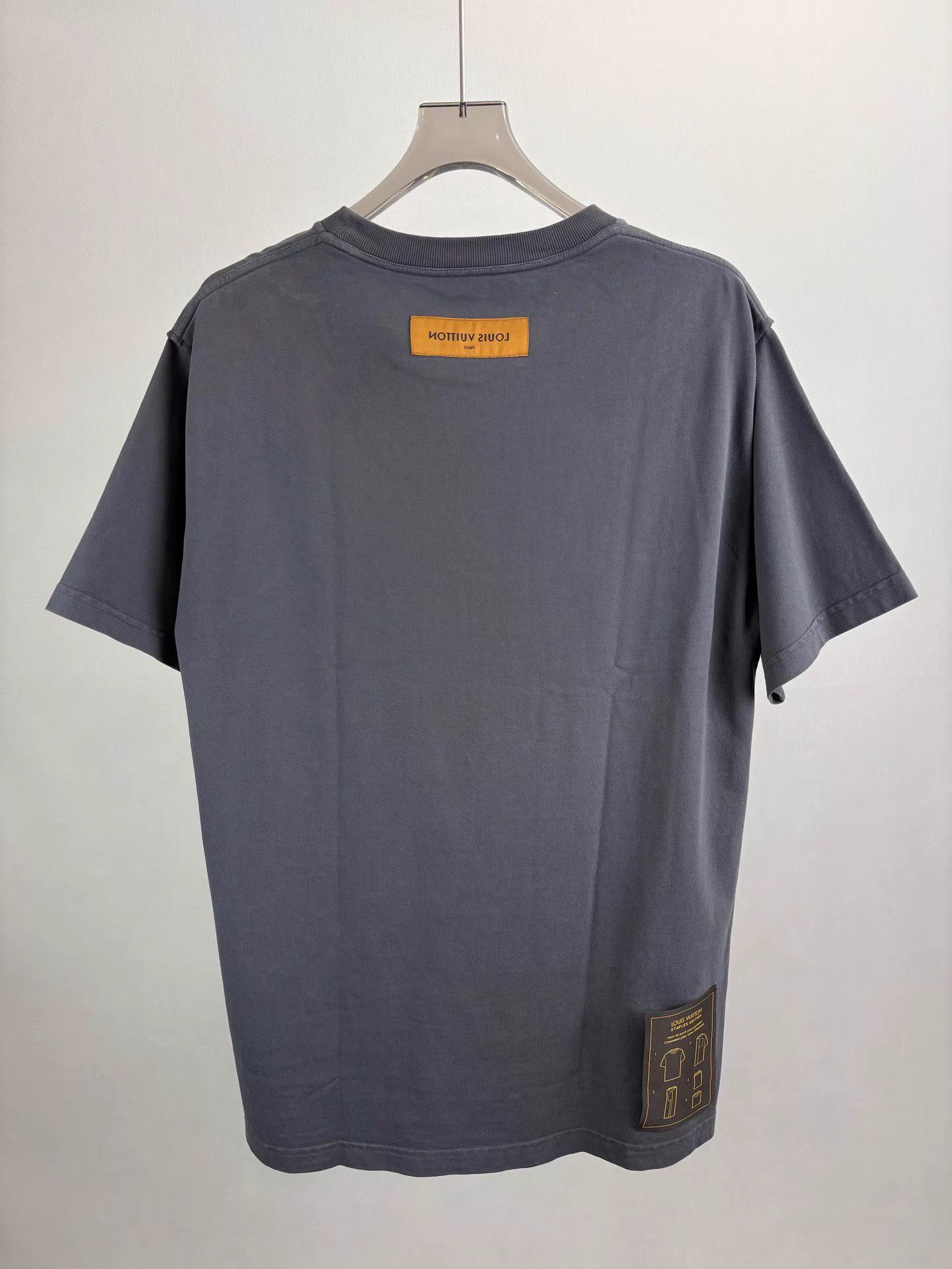 Louis Vuitton LV Instruction Printed Back Short Sleeve K1 Size US XL / EU 56 / 4 - 2 Thumbnail