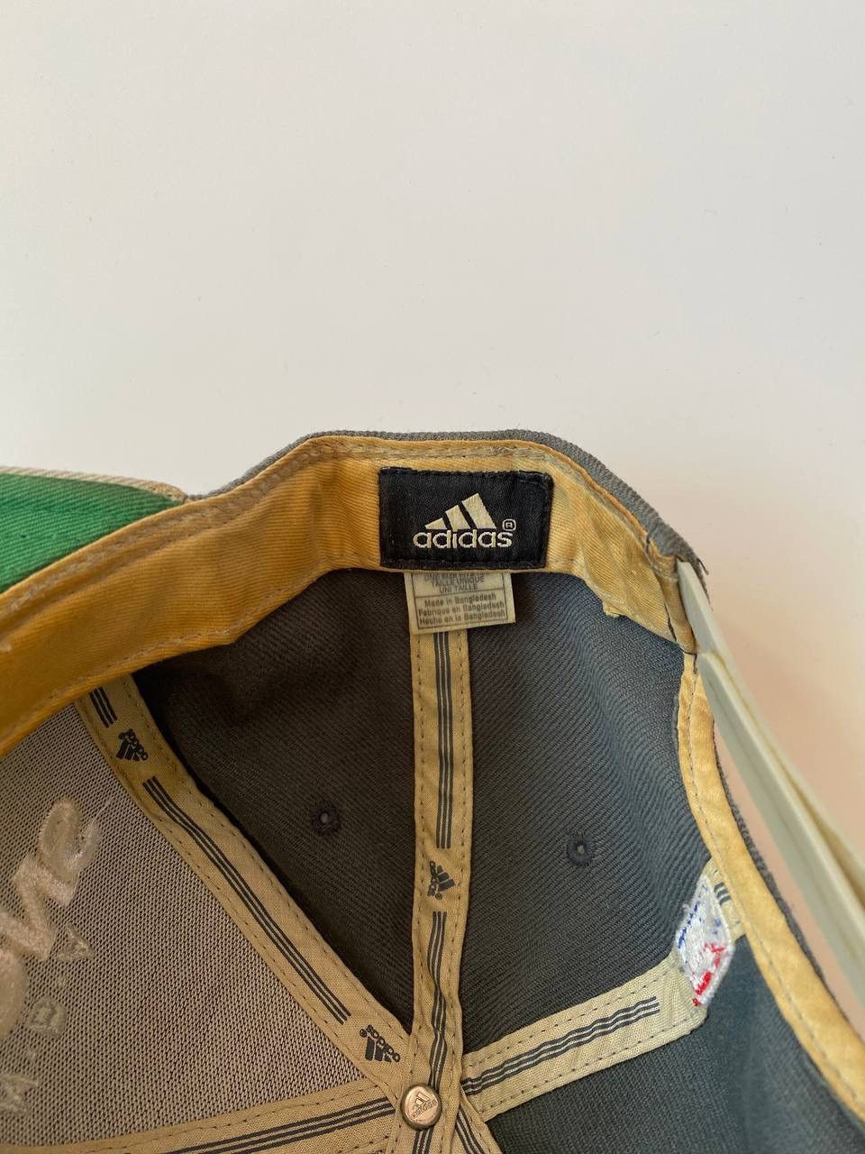 NBA Vintage NBA Adidas Cap Miami Hits Champions 2012 Size ONE SIZE - 8 Thumbnail