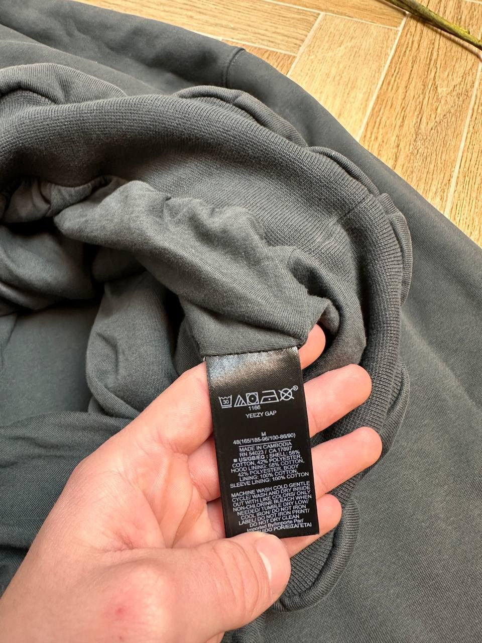Balenciaga × Gap × Kanye West Yezzy Gap By Balenciaga Dove Hoodie Size US M / EU 48-50 / 2 - 11 Thumbnail