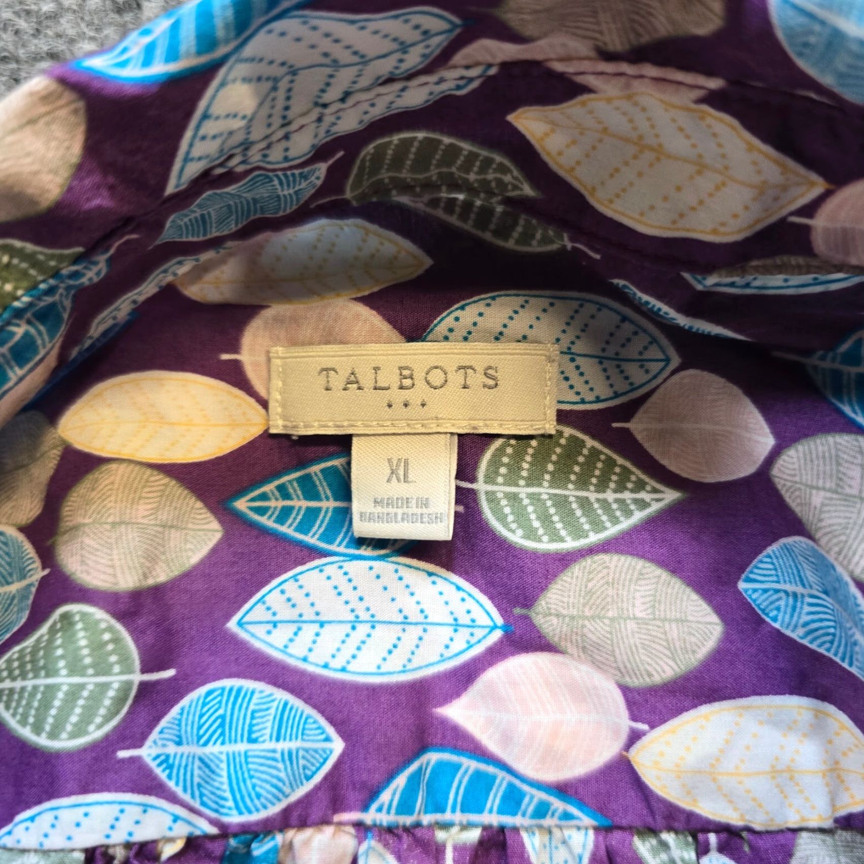 Talbots Talbots Top Women XL Purple Blue Leaves Floral Button Long Sleeve Casual Career Shirt Women XL Purple Floral Button Front Catseyes? Size XL / US 12-14 / IT 48-50 - 7 Thumbnail