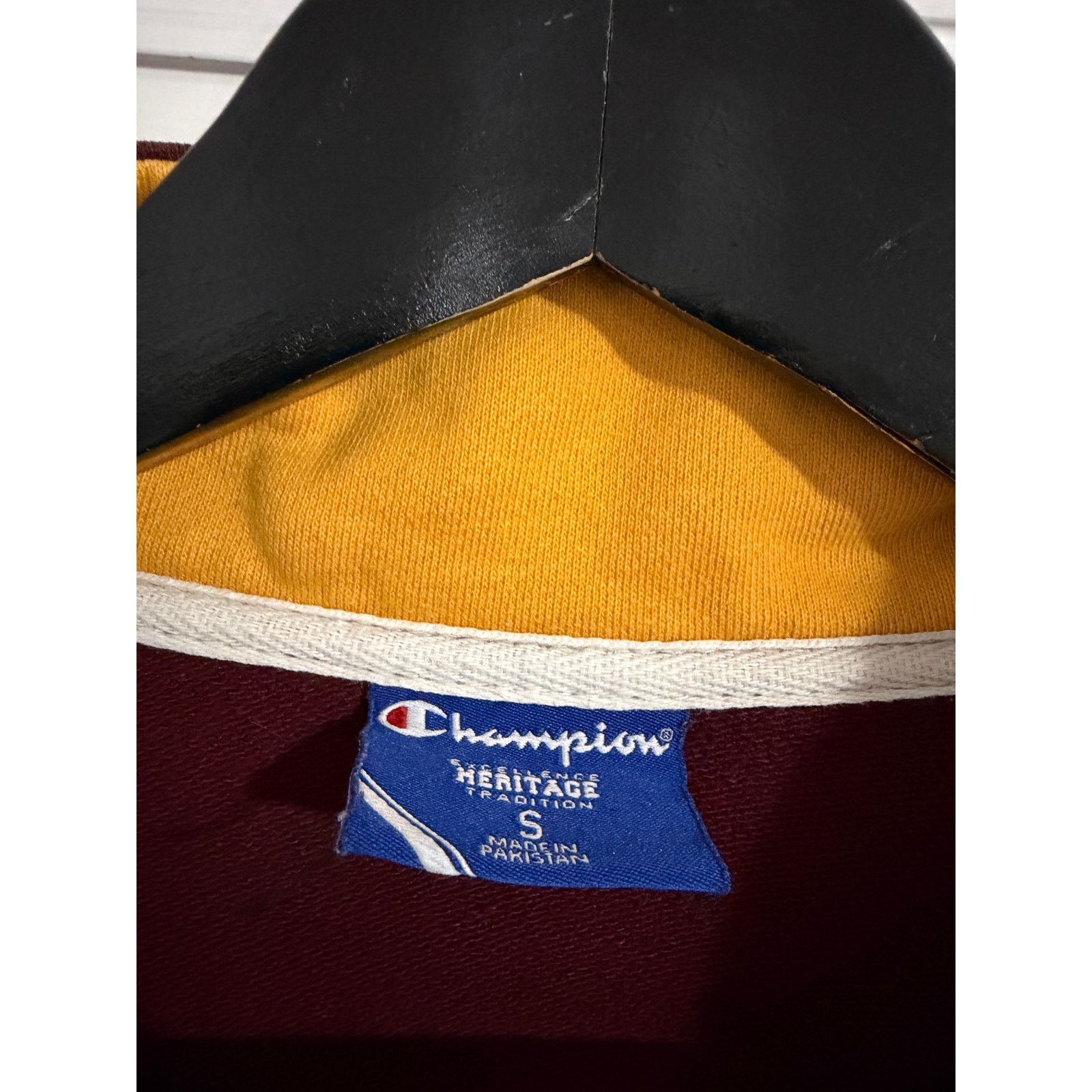Champion UMD Bulldogs Stitched Champion 1/4-Zip Sweatshirt Size Small Size US S / EU 44-46 / 1 - 5 Thumbnail