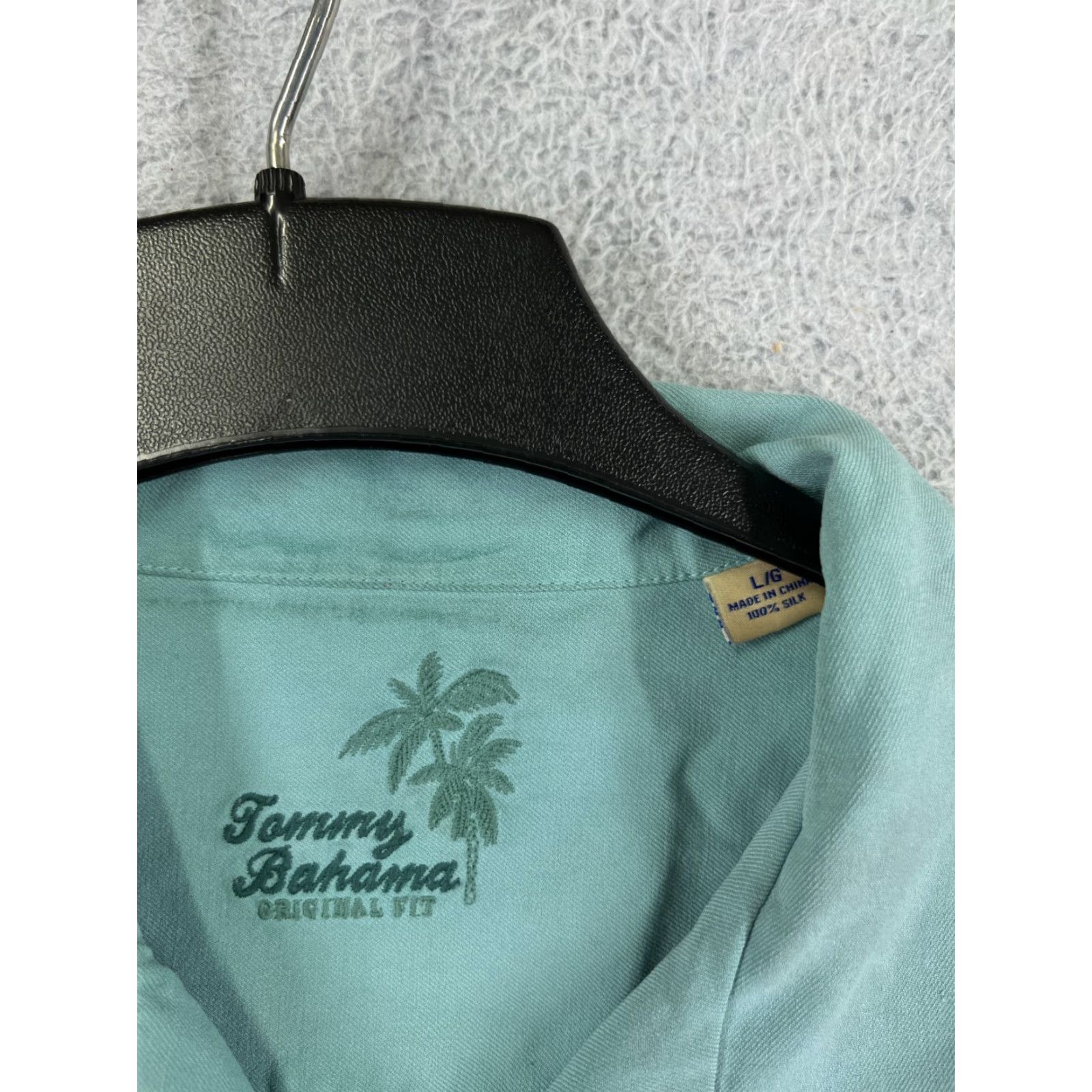Tommy Bahama Tommy Bahama Shirt Mens Large Green Silk Blend Button Up Hawaiian Camp Vacation Size US L / EU 52-54 / 3 - 3 Thumbnail