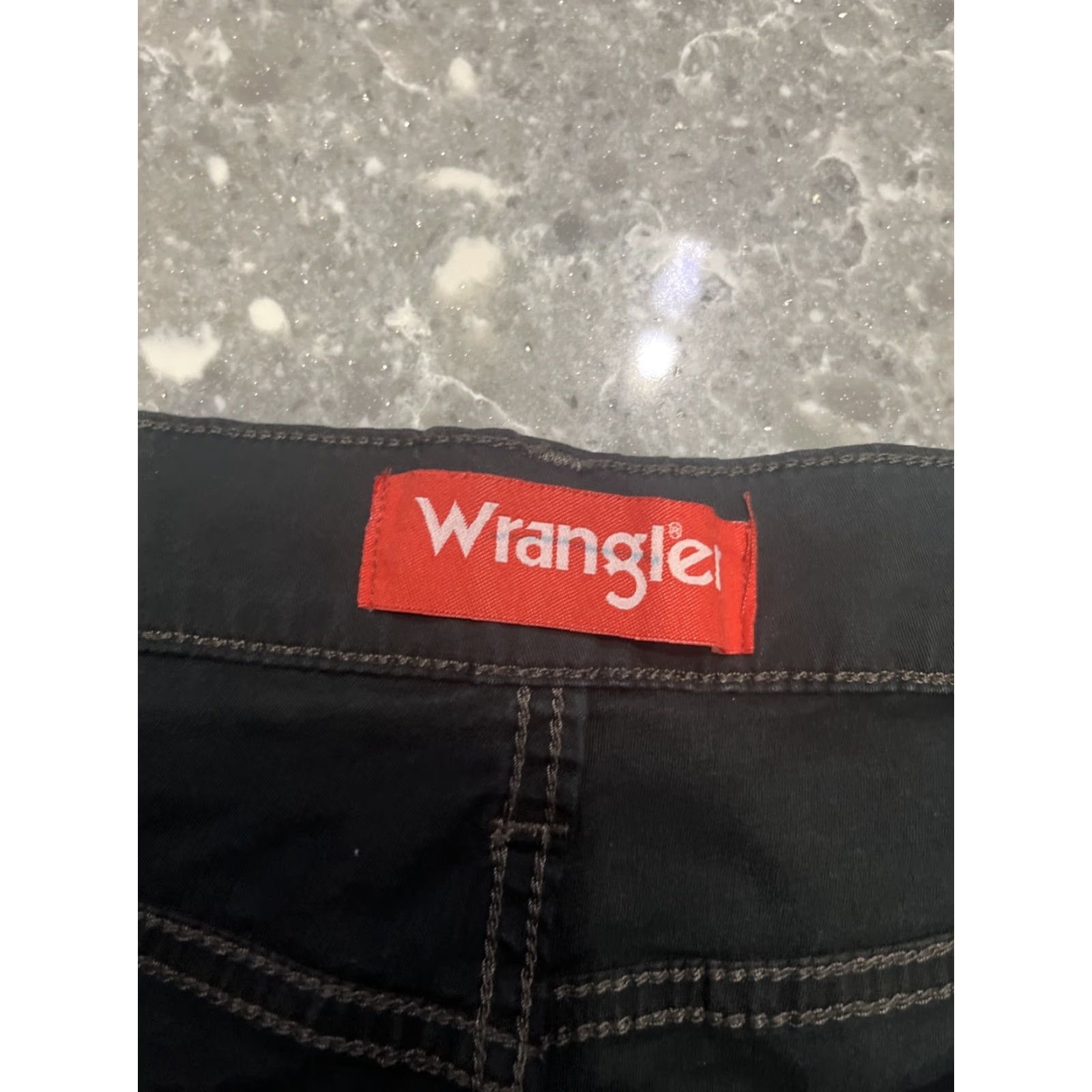 Wrangler Wrangler Jeans Shorts Men's 40 Black Flat Front Cotton Denim Button Wrangler Short Casual, Regular, Chino, American Theme, Relaxed Fit, 40 Mens, Black Size US 40 / EU 56 - 3 Thumbnail