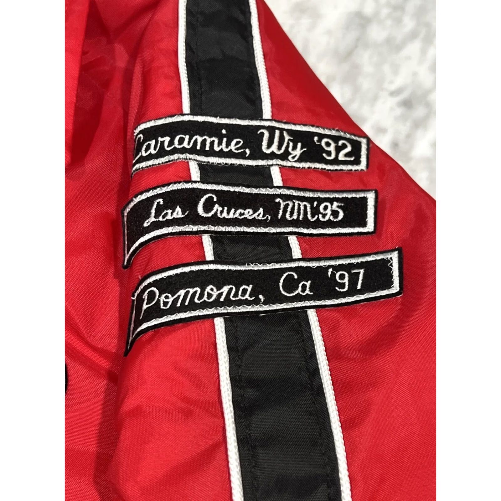Salem Sportswear VINTAGE GEM Sportswear Jacket Men Large Red Windbreaker Full Zip Patches Travel Outdoor USA Size US L / EU 52-54 / 3 - 7 Thumbnail