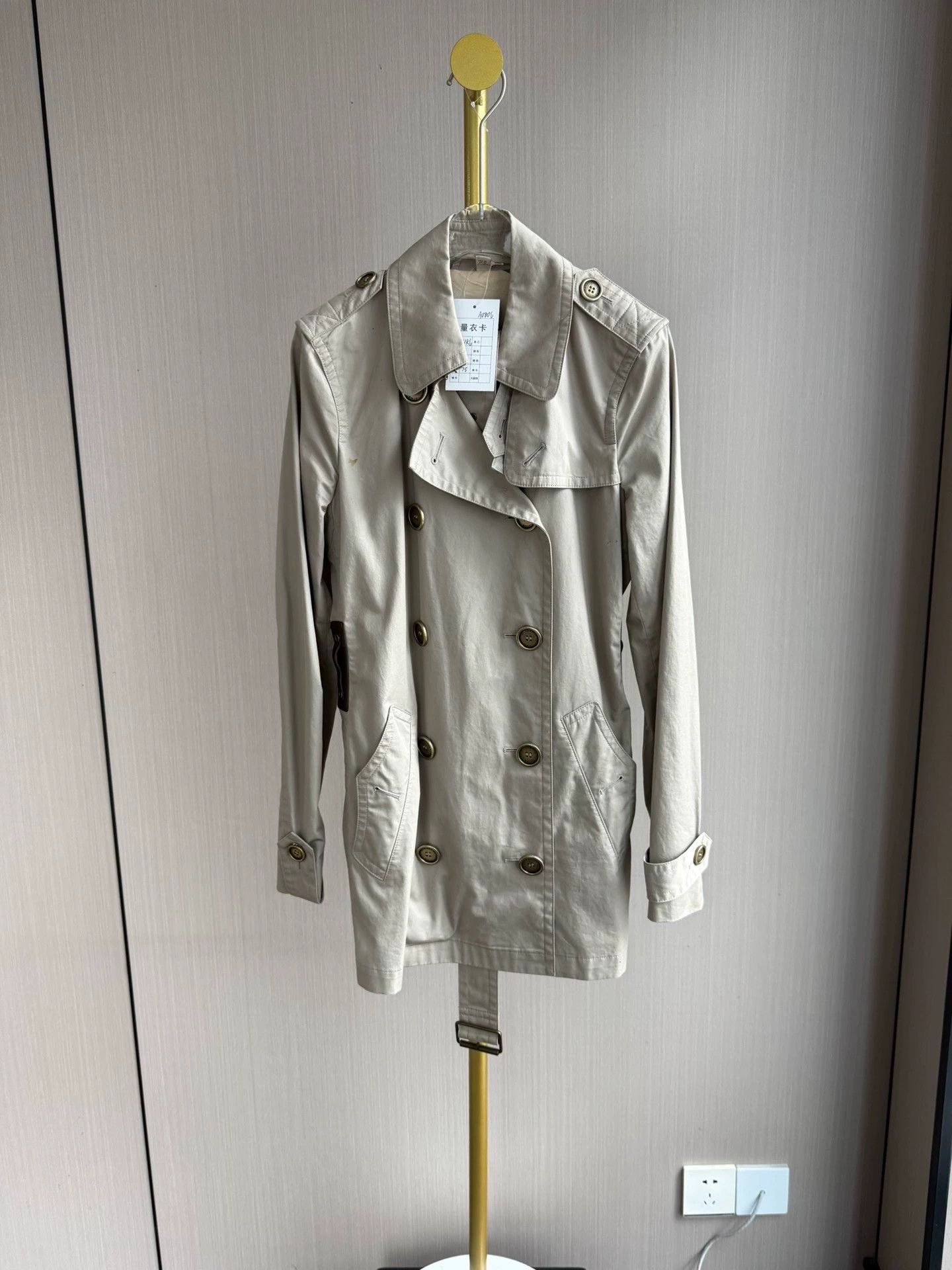 Burberry Burberry FW23 Solid Double-Breasted Trench Coat Size US XS / EU 42 / 0 - 1 Thumbnail