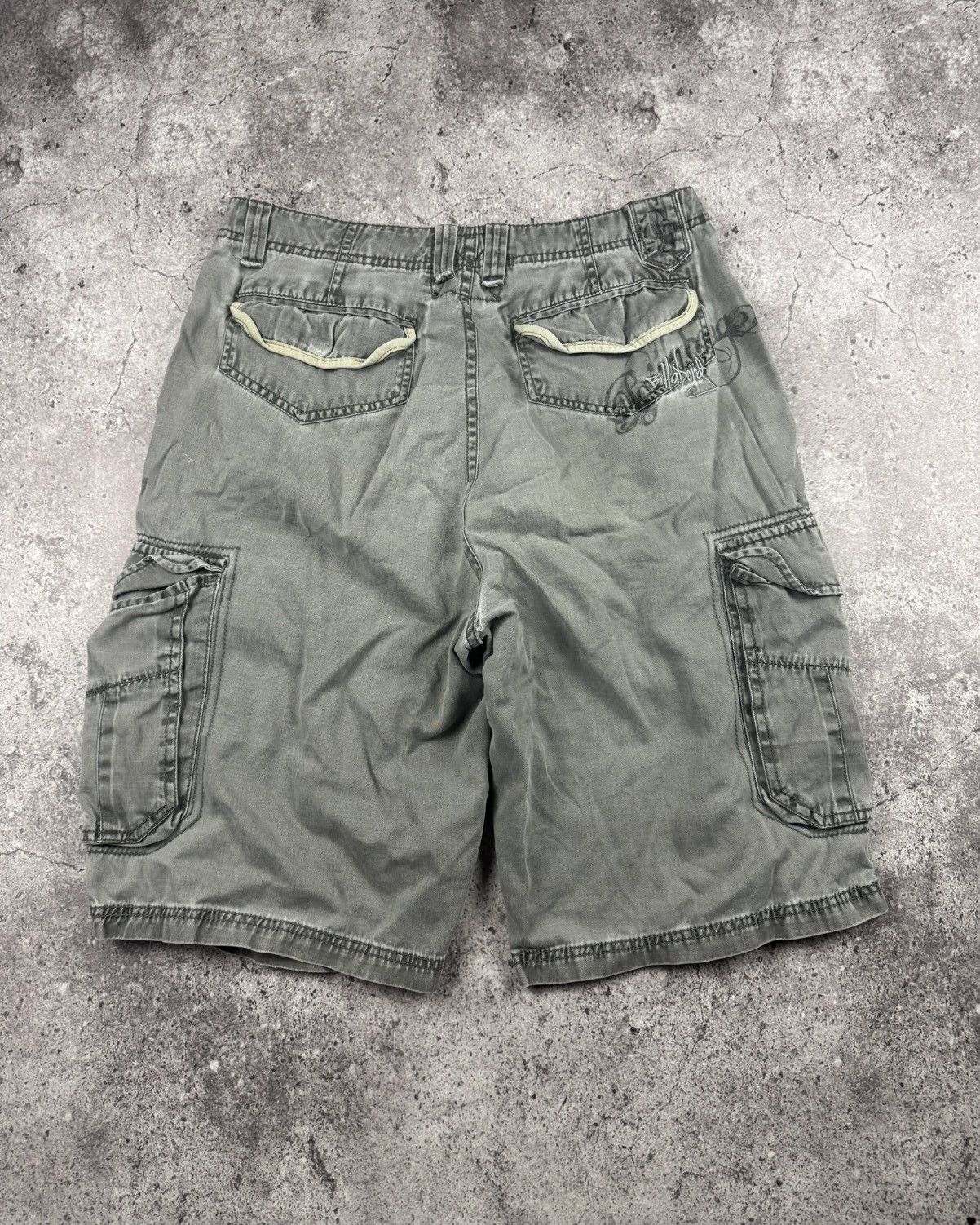 Billabong Crazy vintage y2k baggy faded billabong cargo shorts skater Size US 31 - 6 Thumbnail
