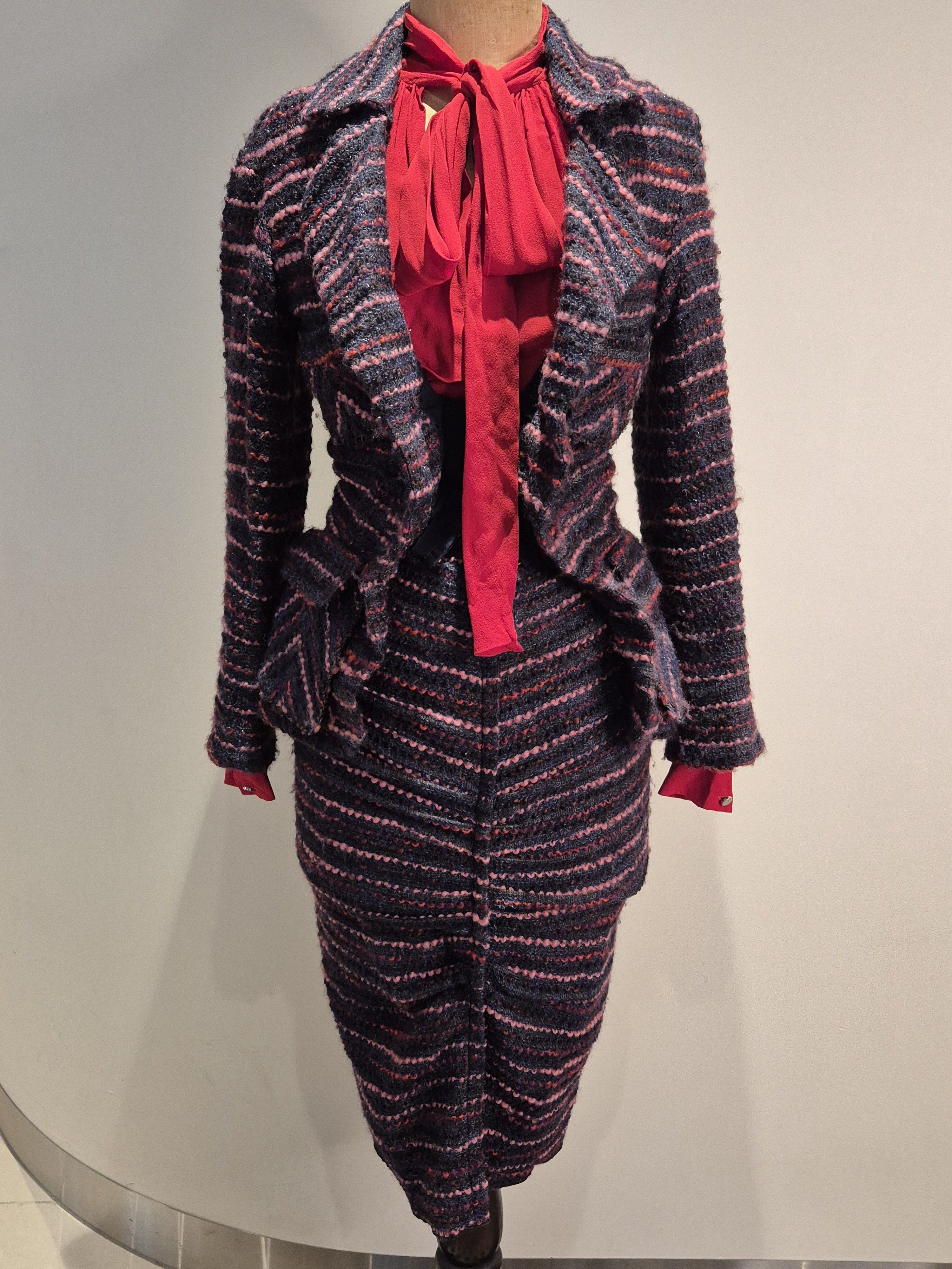 Nina Ricci Nina Ricci wool/silk boucle 2 piece suit Y2K Size XS / US 0-2 / IT 36-38 - 5 Thumbnail