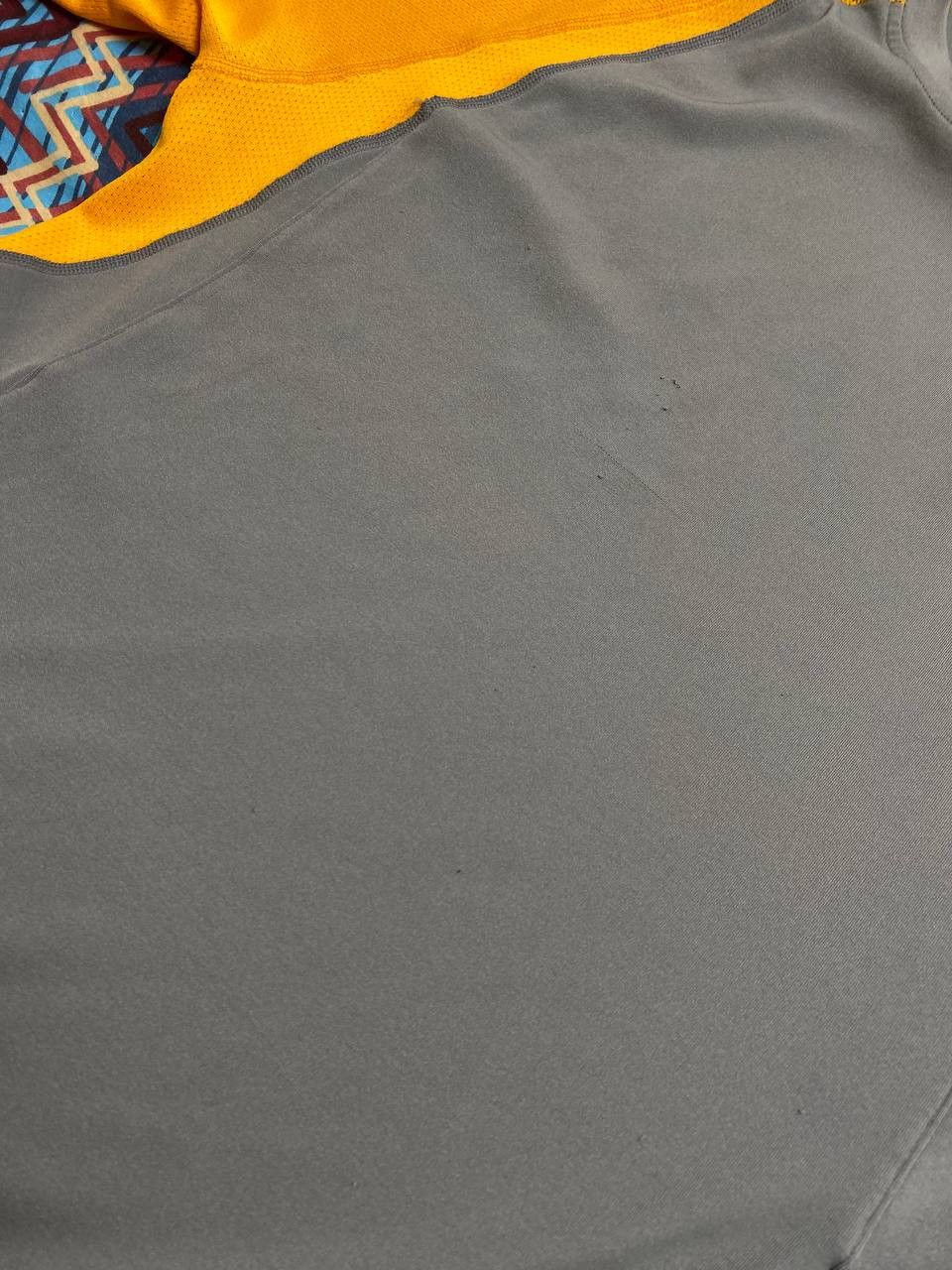 Under Armour Streetwear T-Shirt Under Armour Y2K Vintage Size US S / EU 44-46 / 1 - 9 Thumbnail