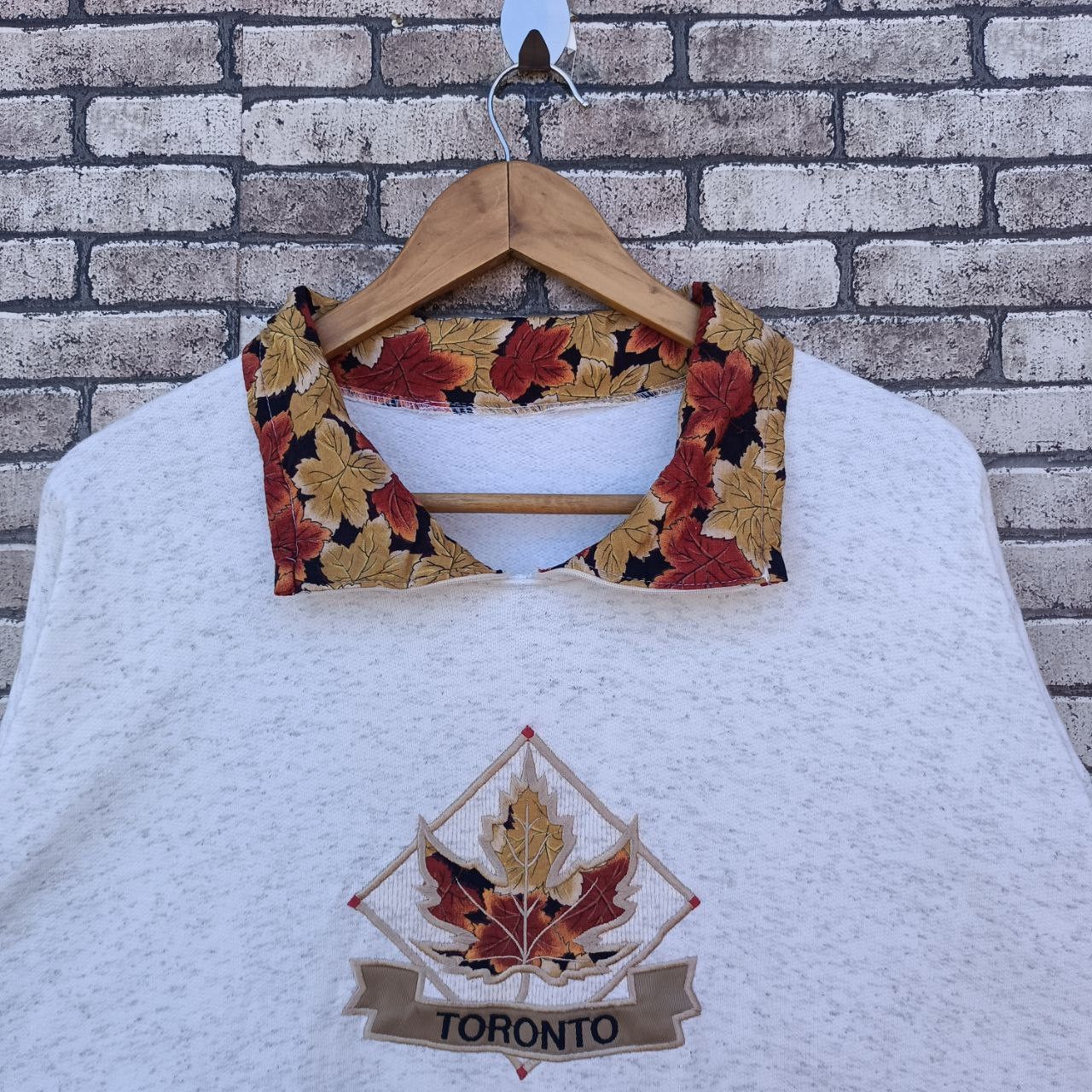 Vintage RARE 🔥Vintage TORONTO CANADA Colar Sweatshirt Size US XL / EU 56 / 4 - 4 Thumbnail