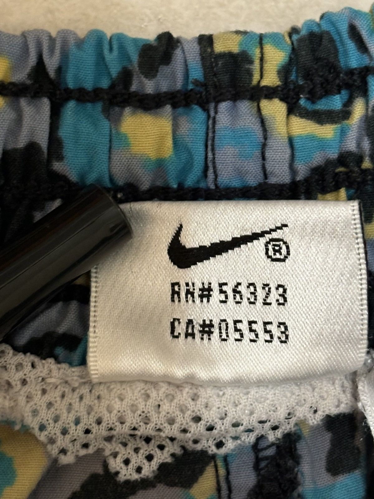 Nike Rare Vintage 90s Nike Starry Night Abstract Geometric Art Size US 30 / EU 46 - 6 Thumbnail