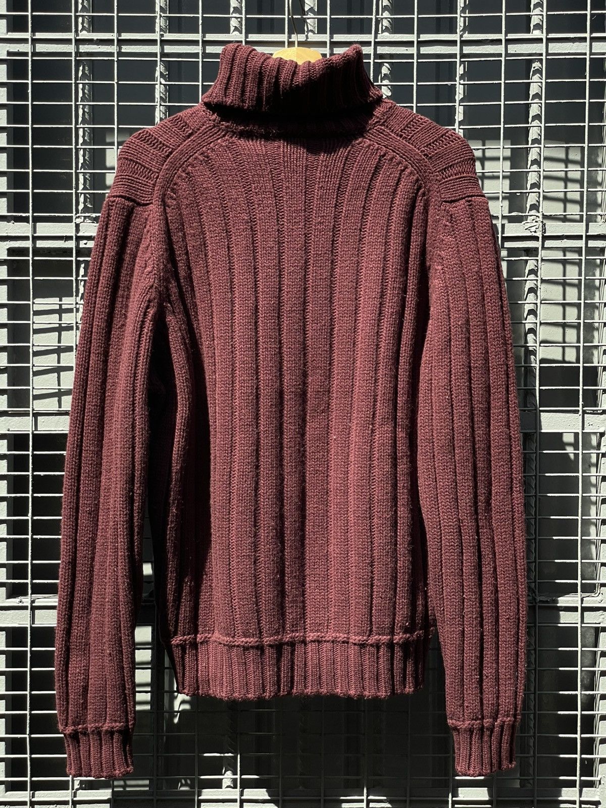 Burberry Burberry | Burgundy Knitted Turtleneck Sweater Size US L / EU 52-54 / 3 - 7 Thumbnail