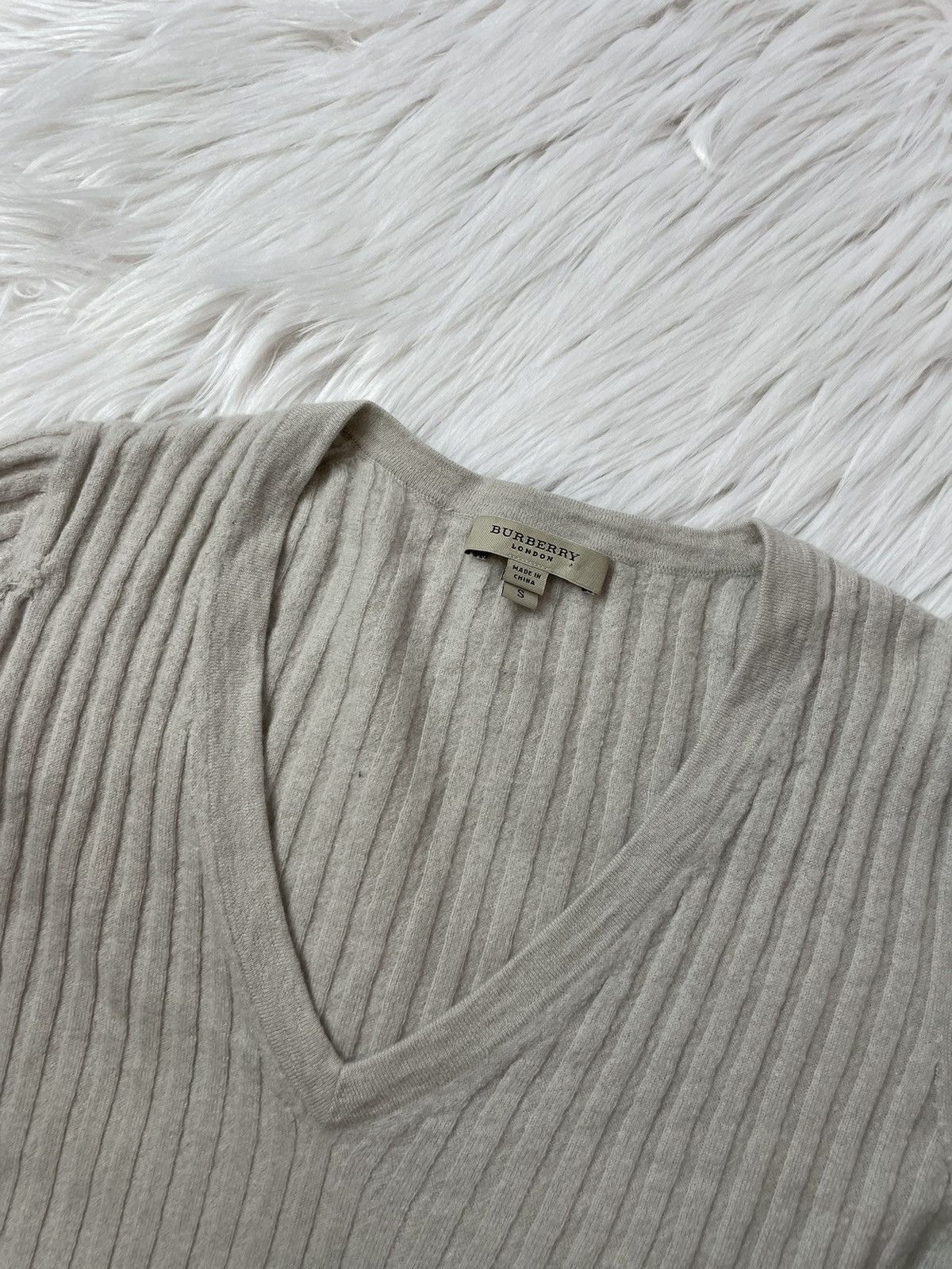 Burberry Cashmere sweater jumper Burberry Size S / US 4 / IT 40 - 3 Thumbnail